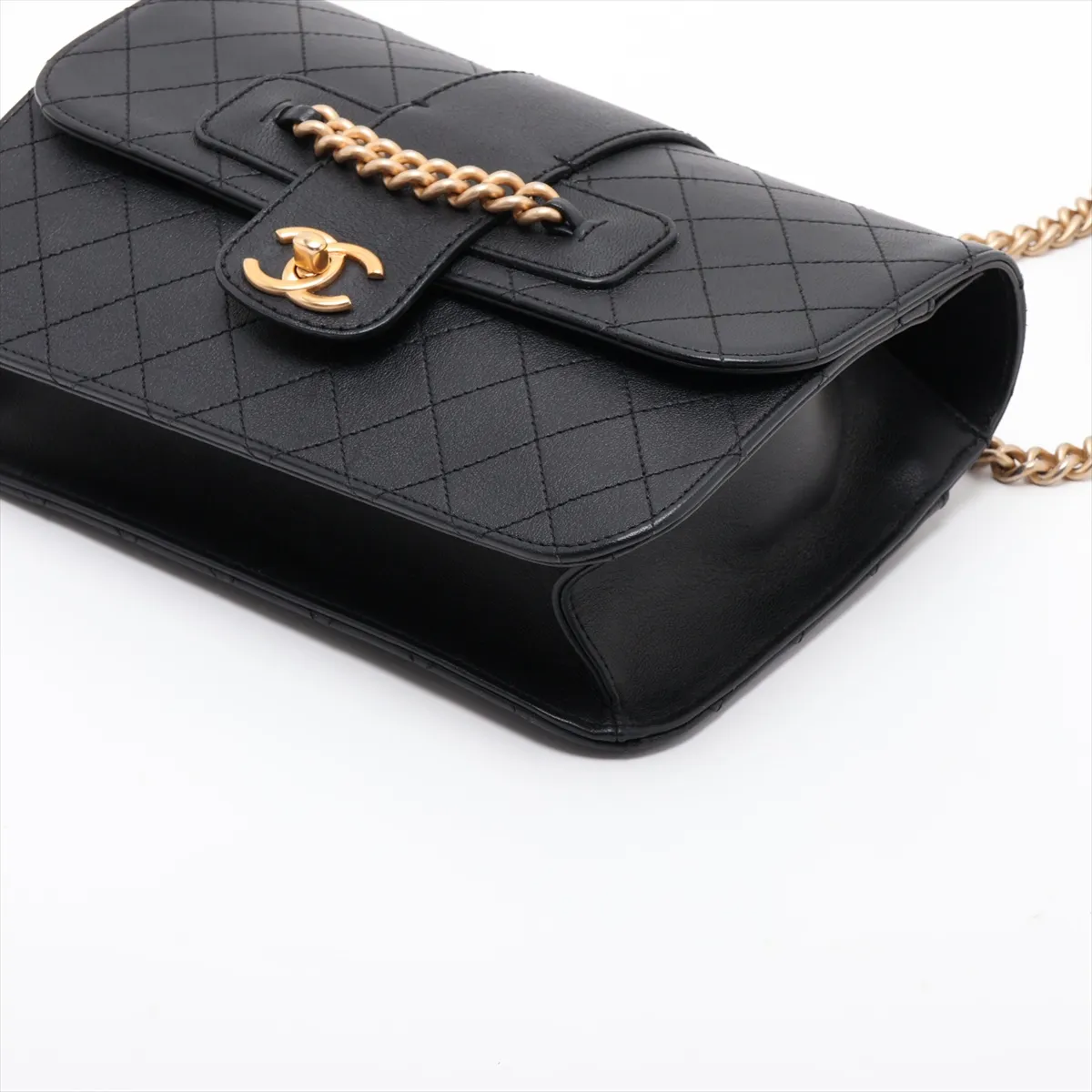 Matelassé Leather Single Flap Single Chain Bag, Black with Gold Hardware, Item Number 24998210 (Serial Number in the 24 range) — view 3