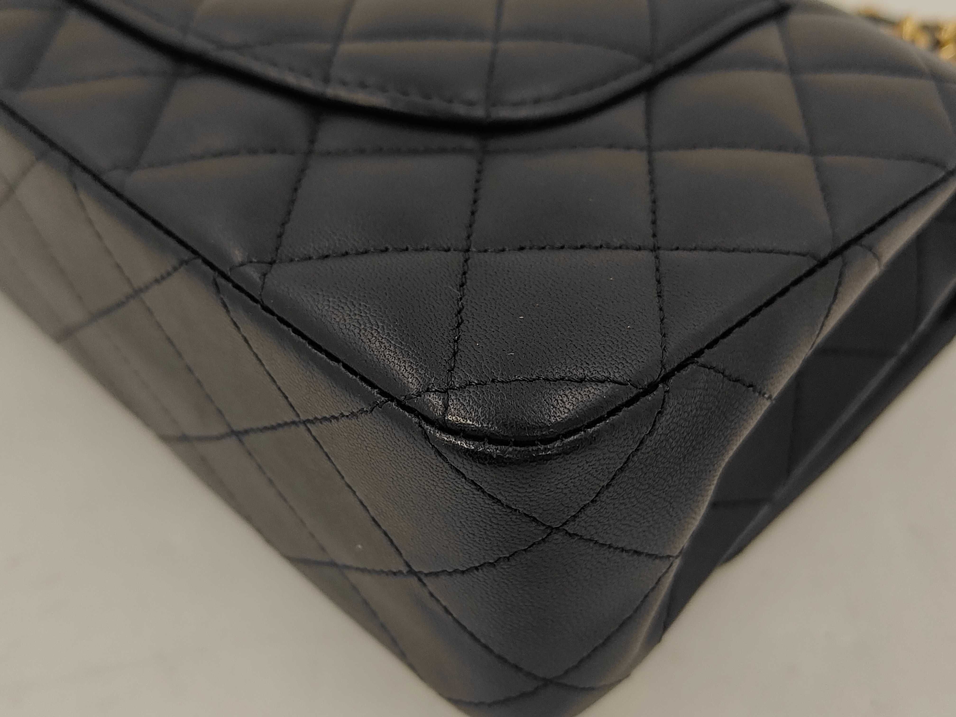 Matelassé 25 Double Flap Double Chain Black Lambskin Shoulder Bag — view 7