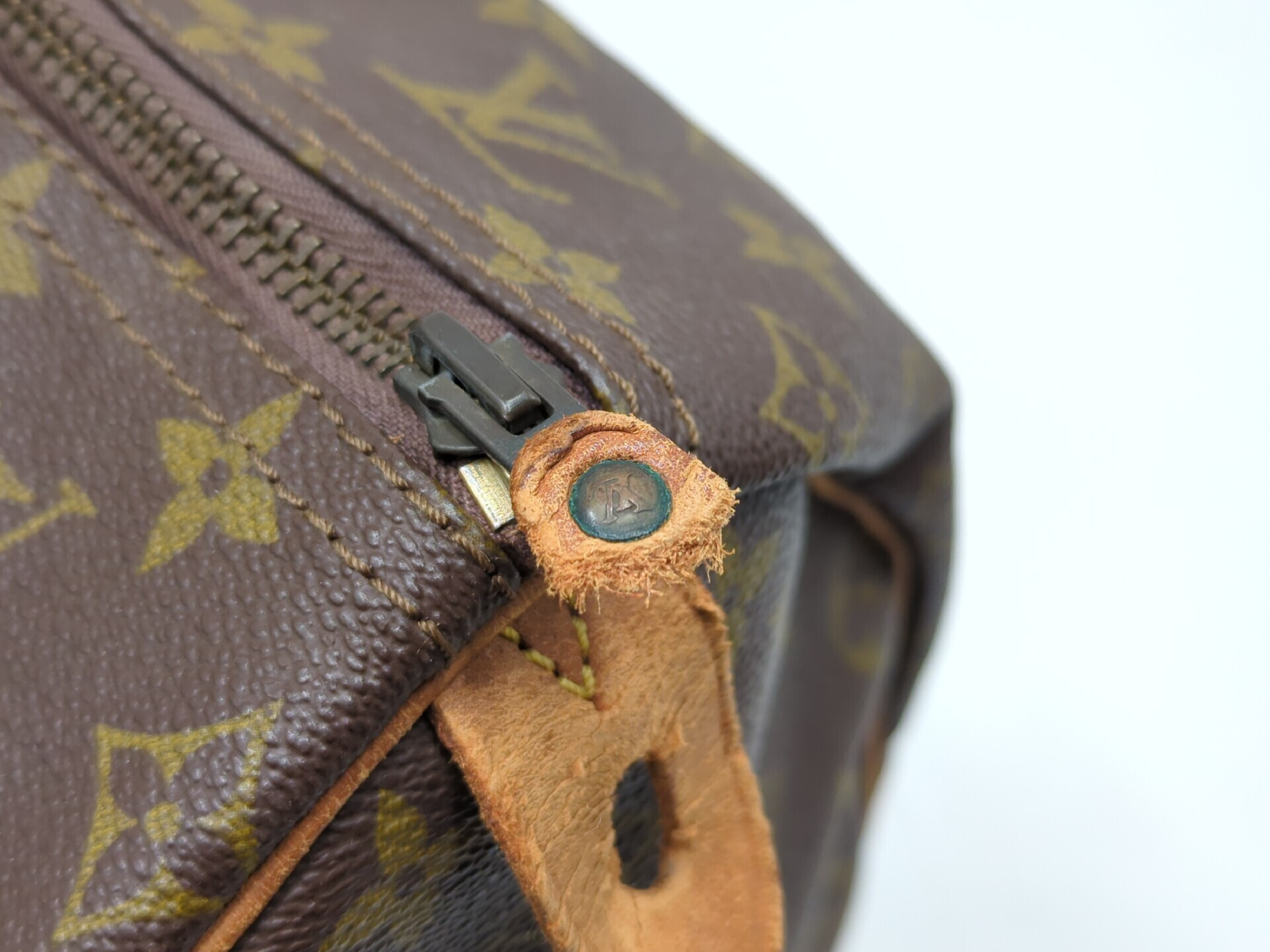 M41522 Monogram Speedy 40 Handbag — view 9
