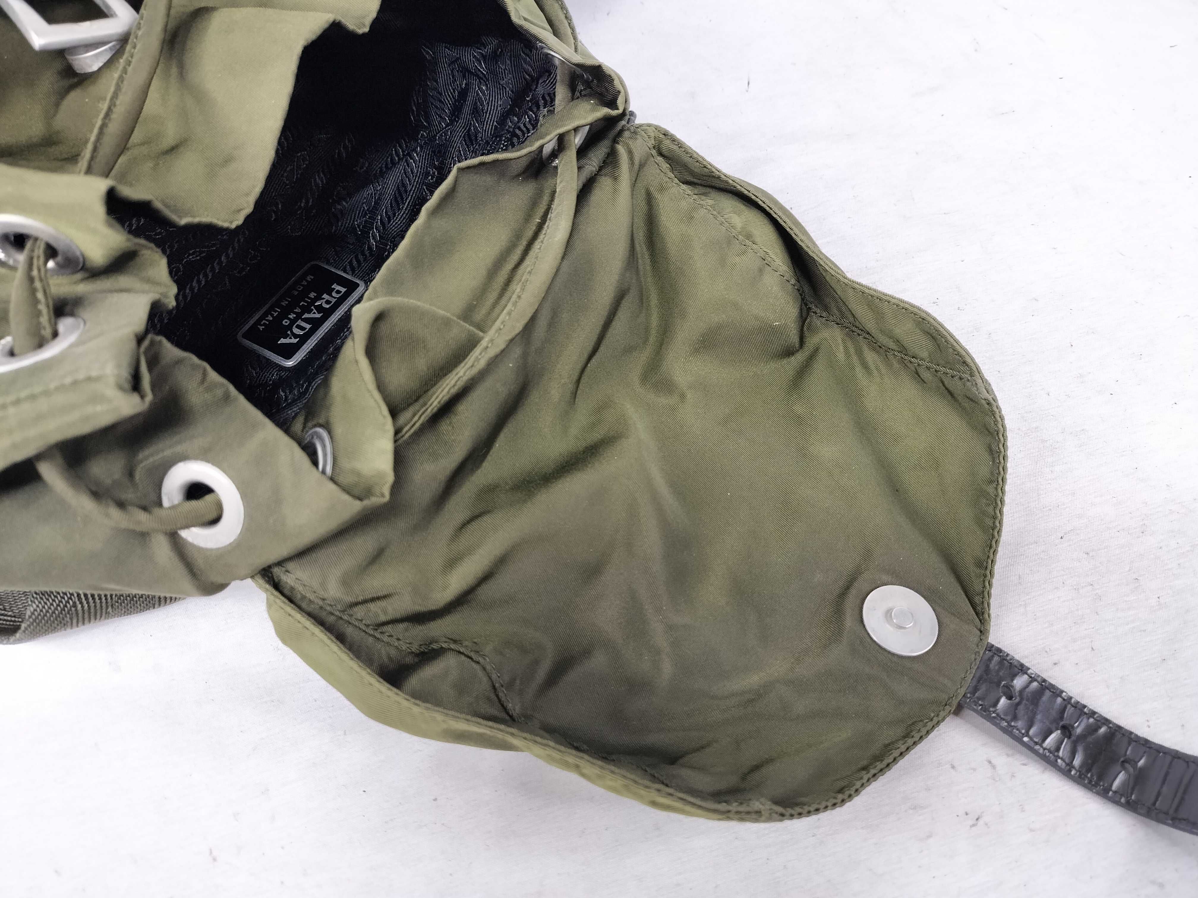 nylon backpack, khaki, triangular logo. — view 8