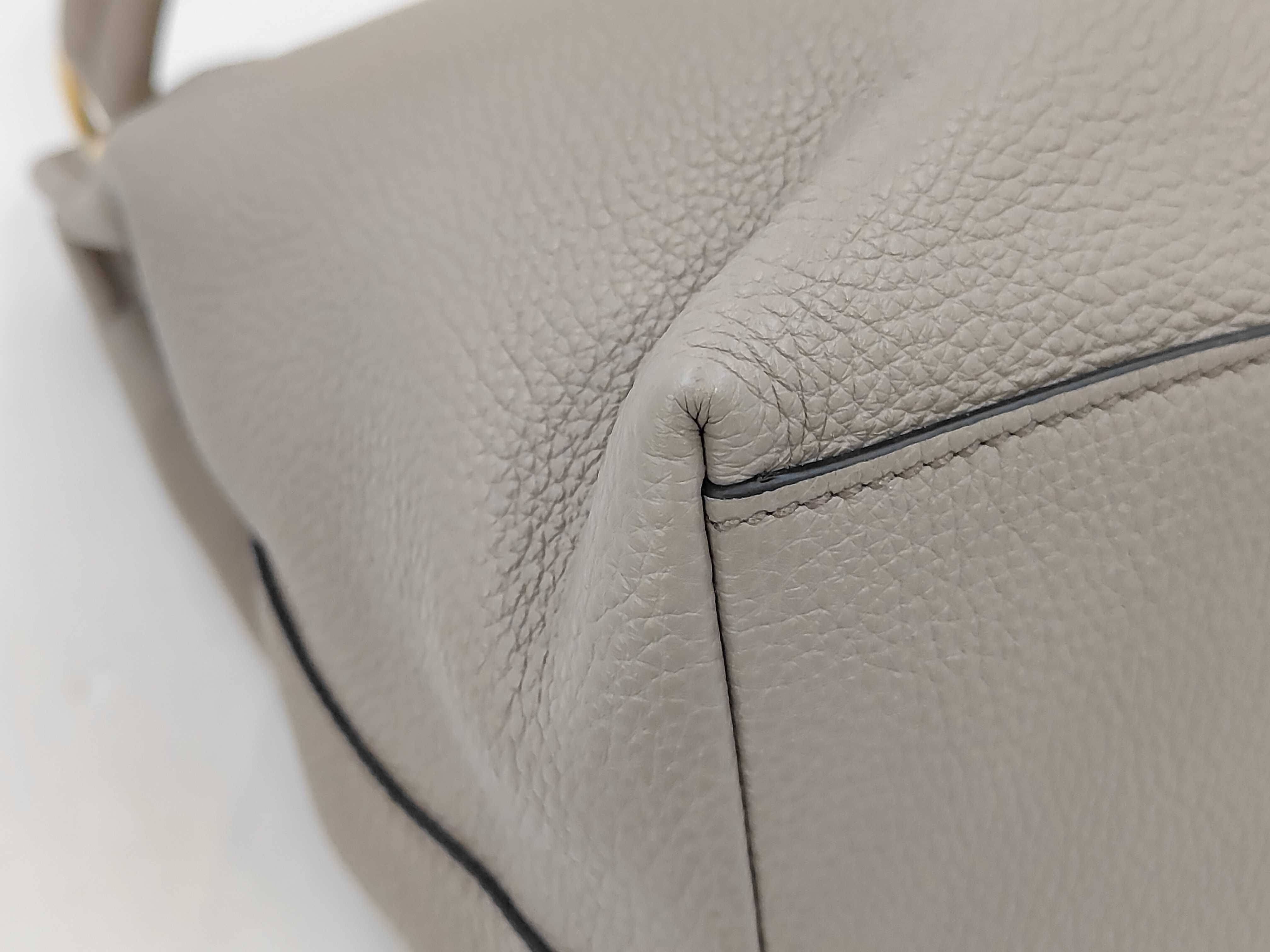 beige logo one-shoulder bag, Prada Milano handbag. — view 3