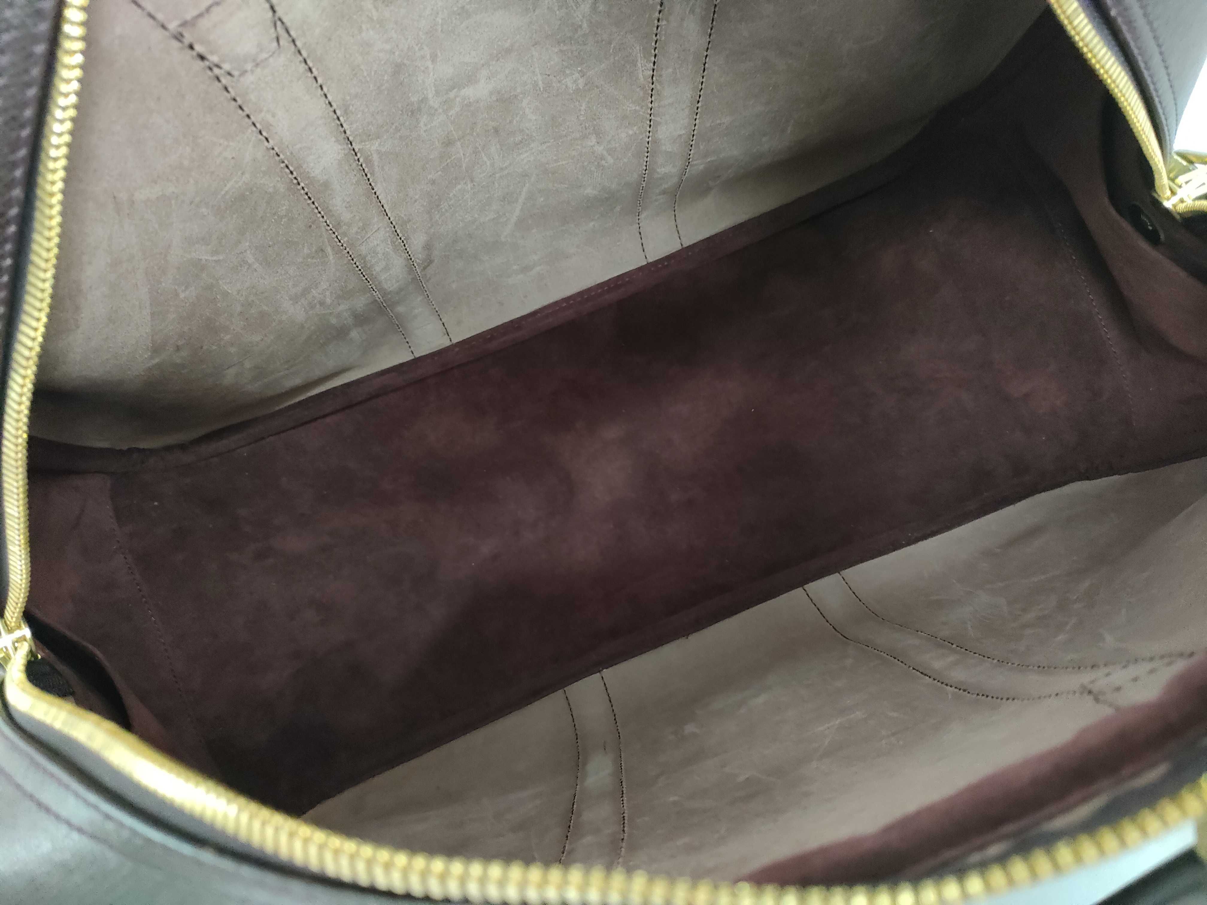 Taiga LV Taiga Kendall Boston Bag — view 11