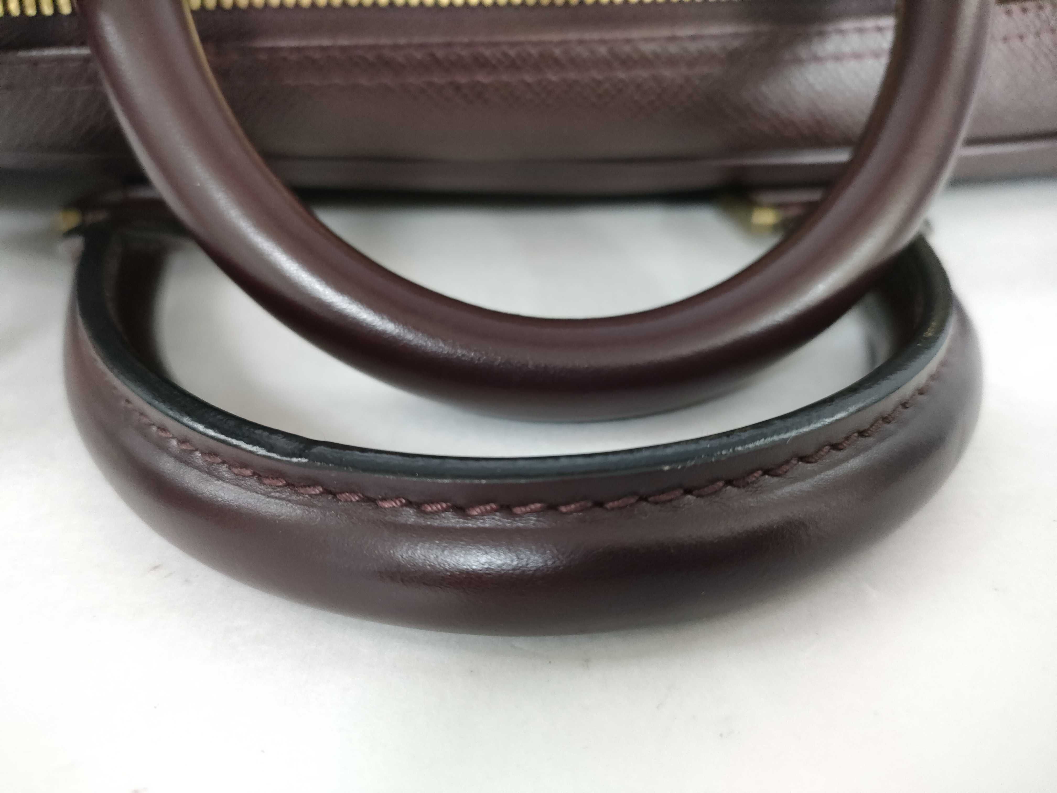 Taiga LV Taiga Kendall Boston Bag — view 4