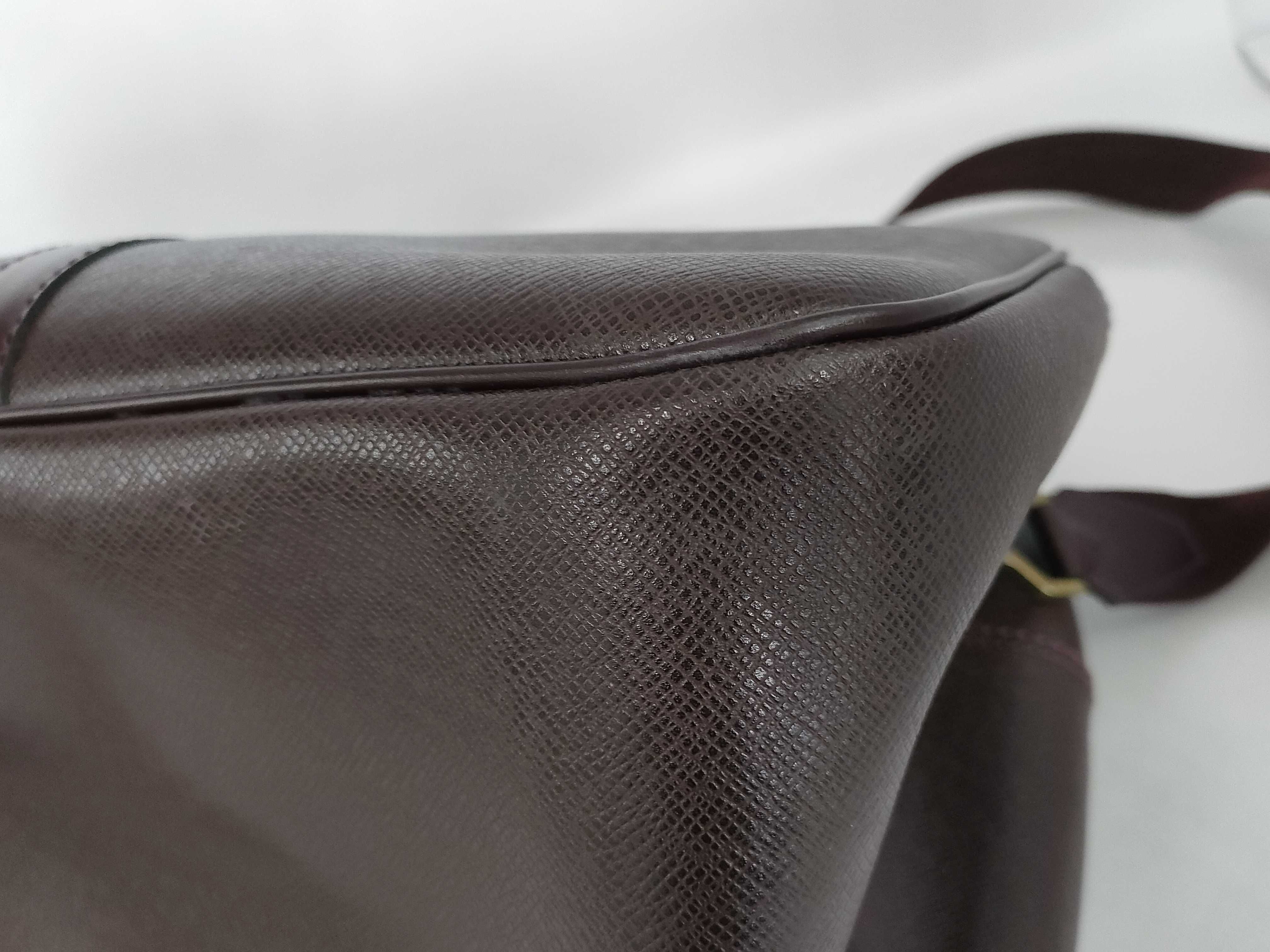 Taiga LV Taiga Kendall Boston Bag — view 8