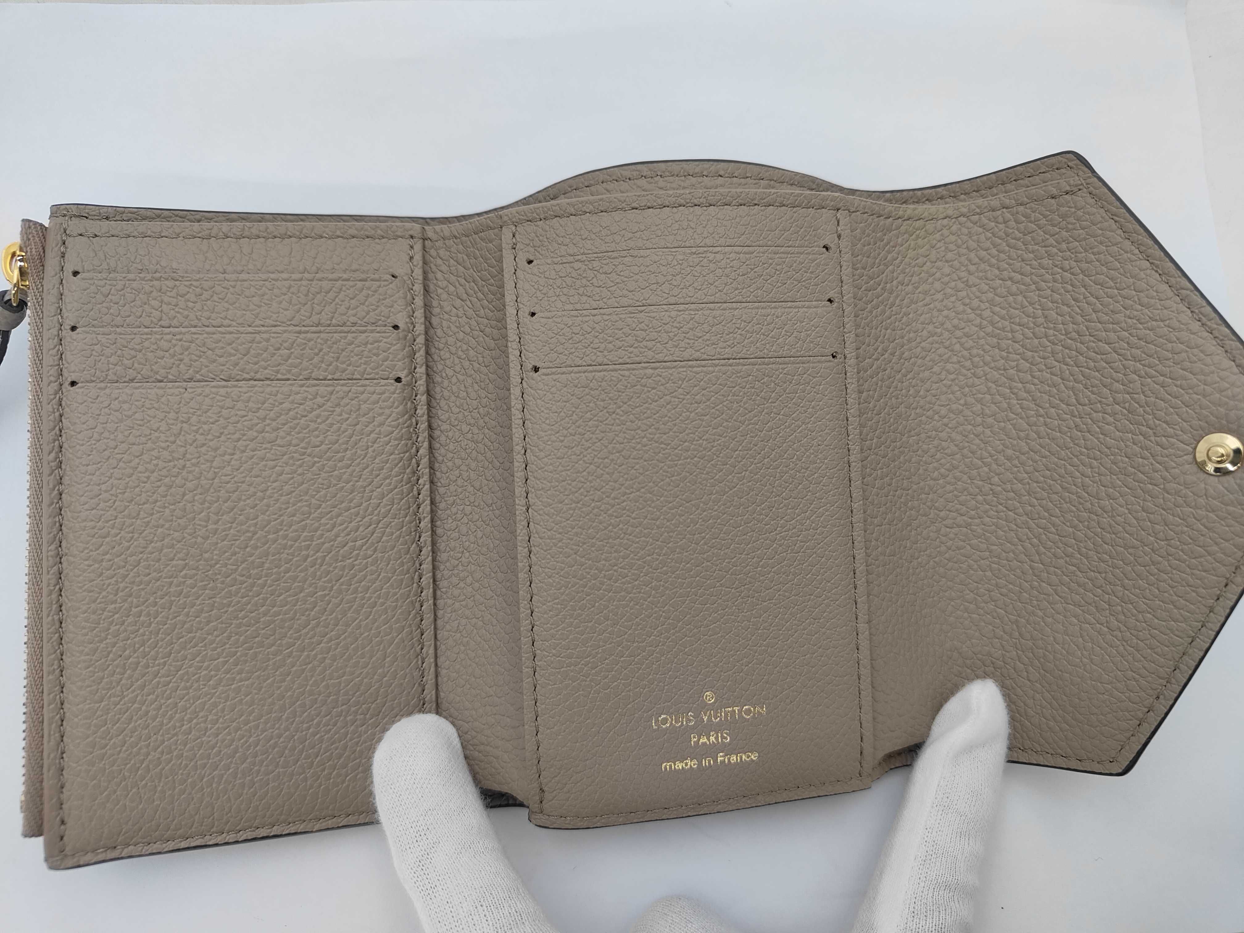 M81861 Empreinte Portefeuille Victorine Tourterelle/Crème Wallet — view 4