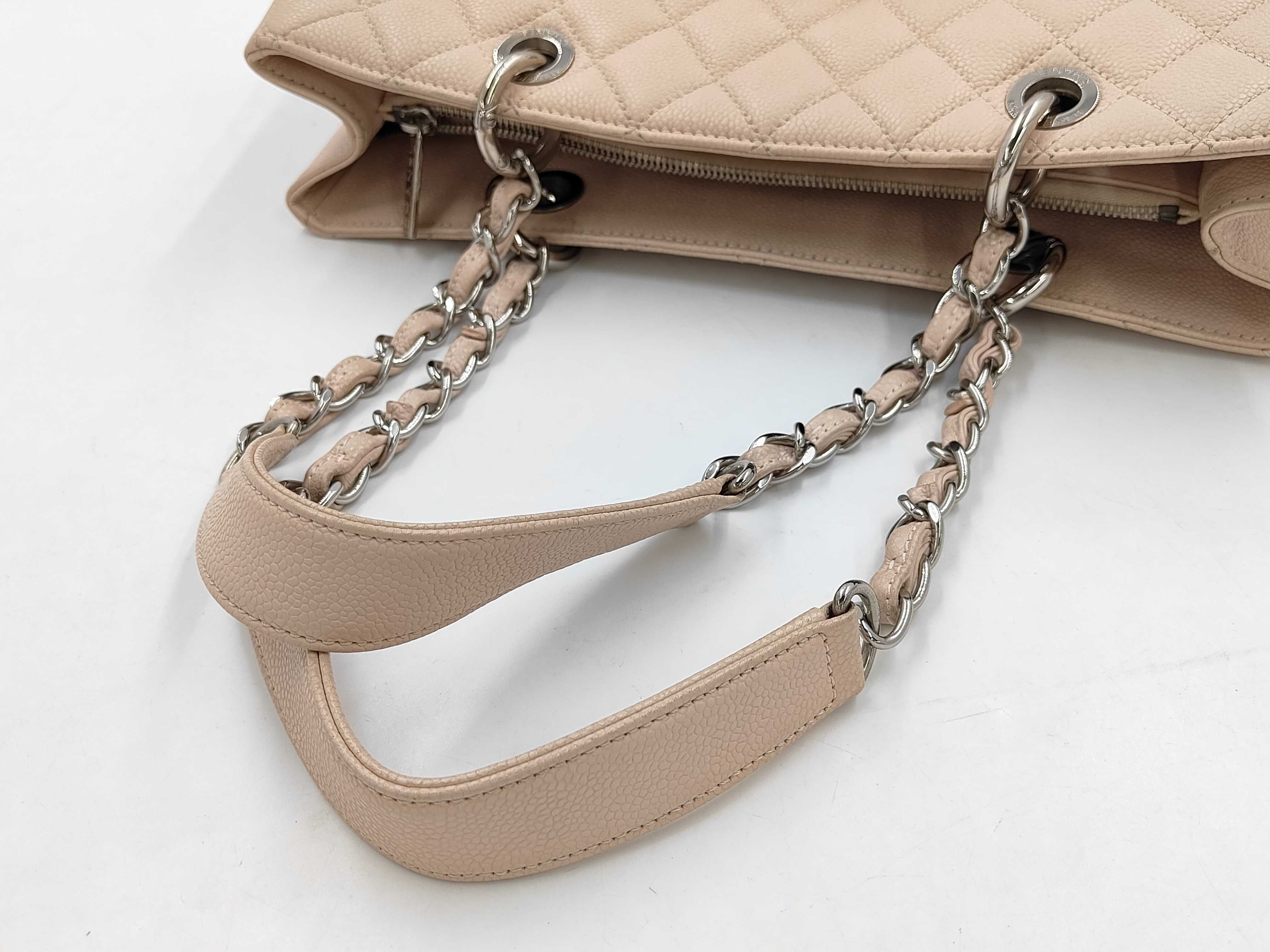 GST Medium Tote Bag — view 3