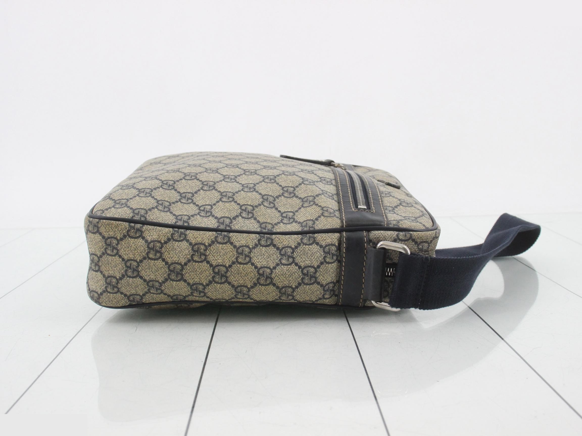 GG Supreme Shoulder Bag 002123 — view 3
