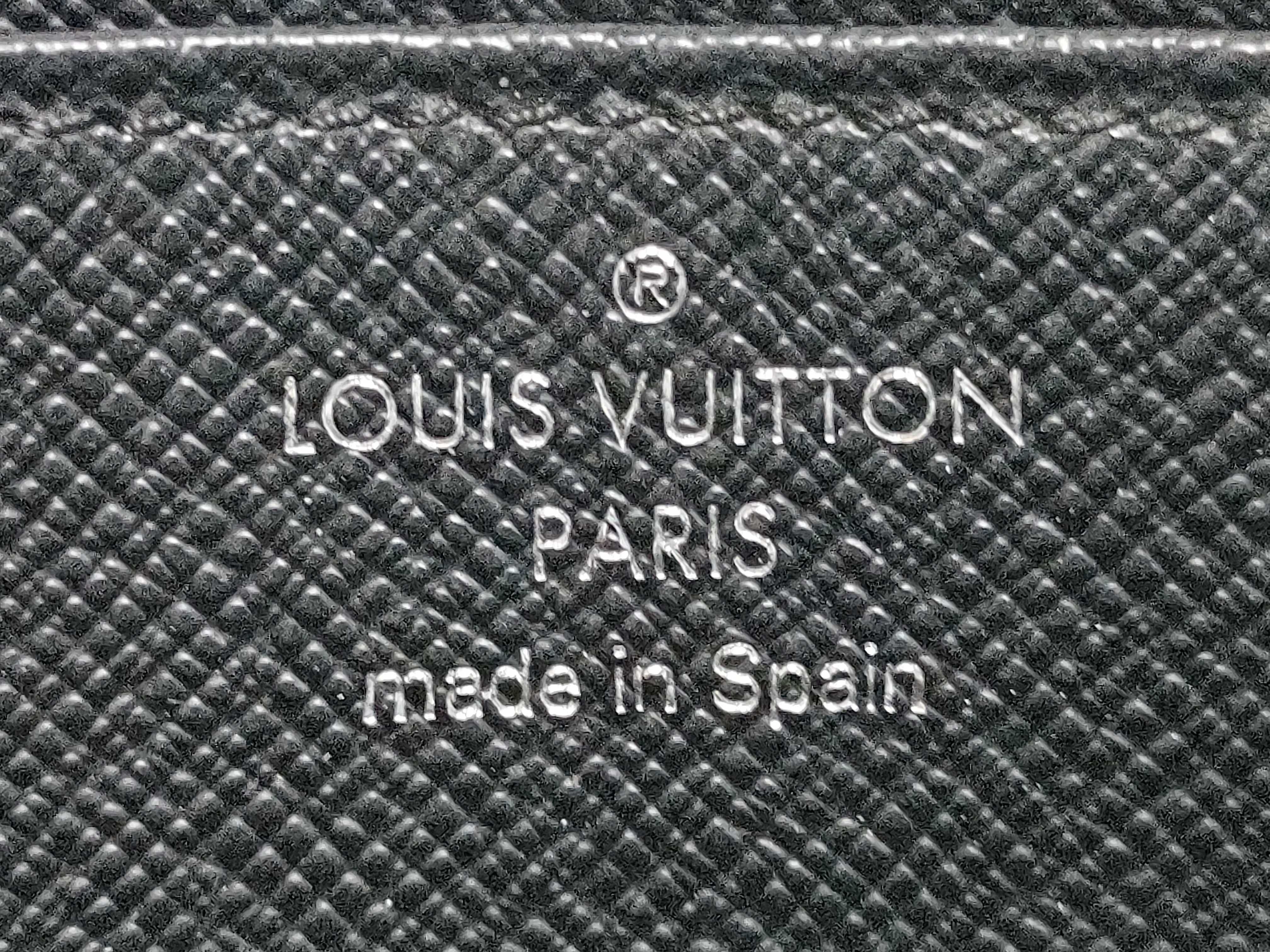 Epi Portefeuille Louise Noir CA3185 Initial Wallet — view 14