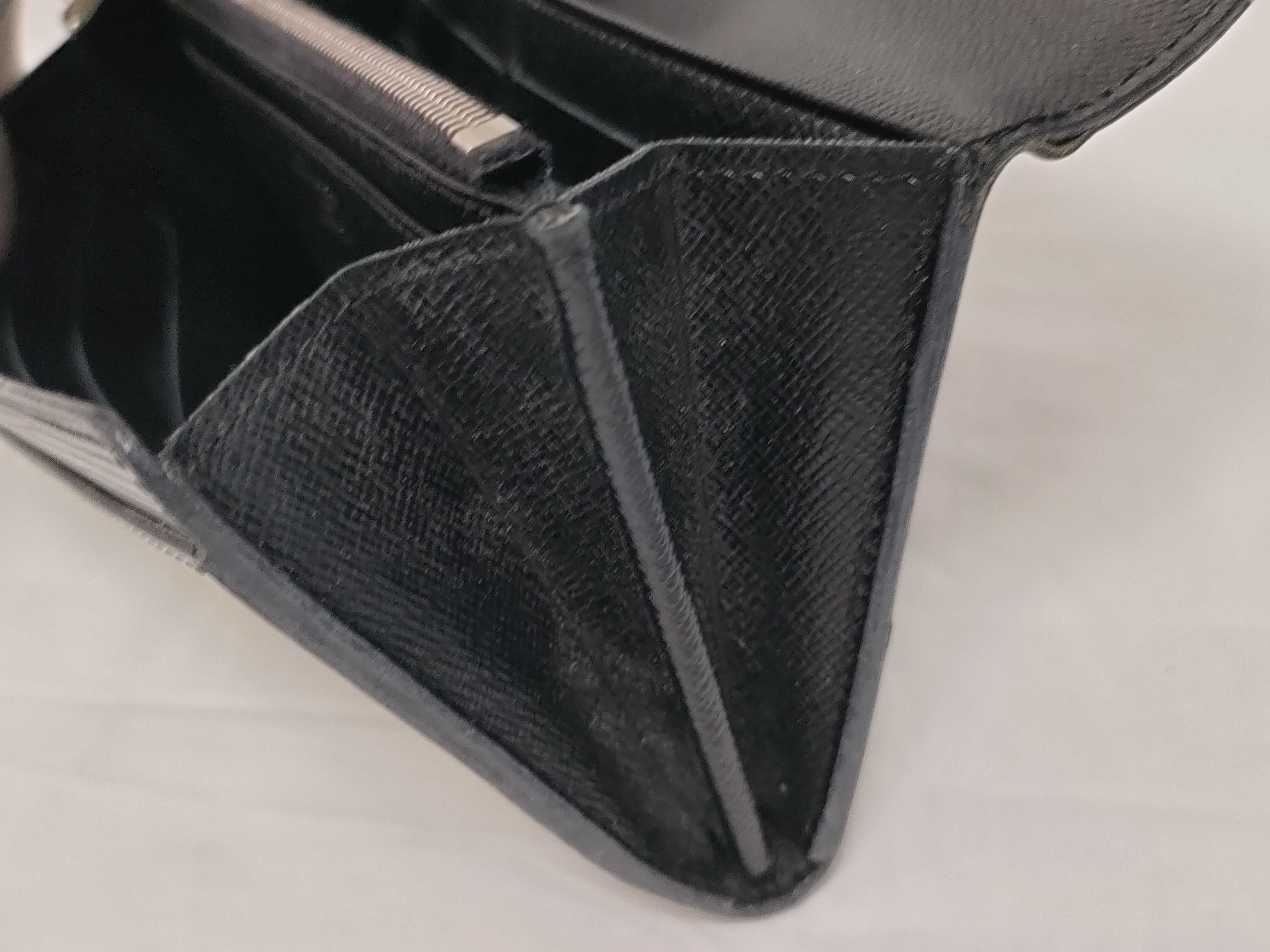 Epi Portefeuille Louise Noir CA3185 Initial Wallet — view 10