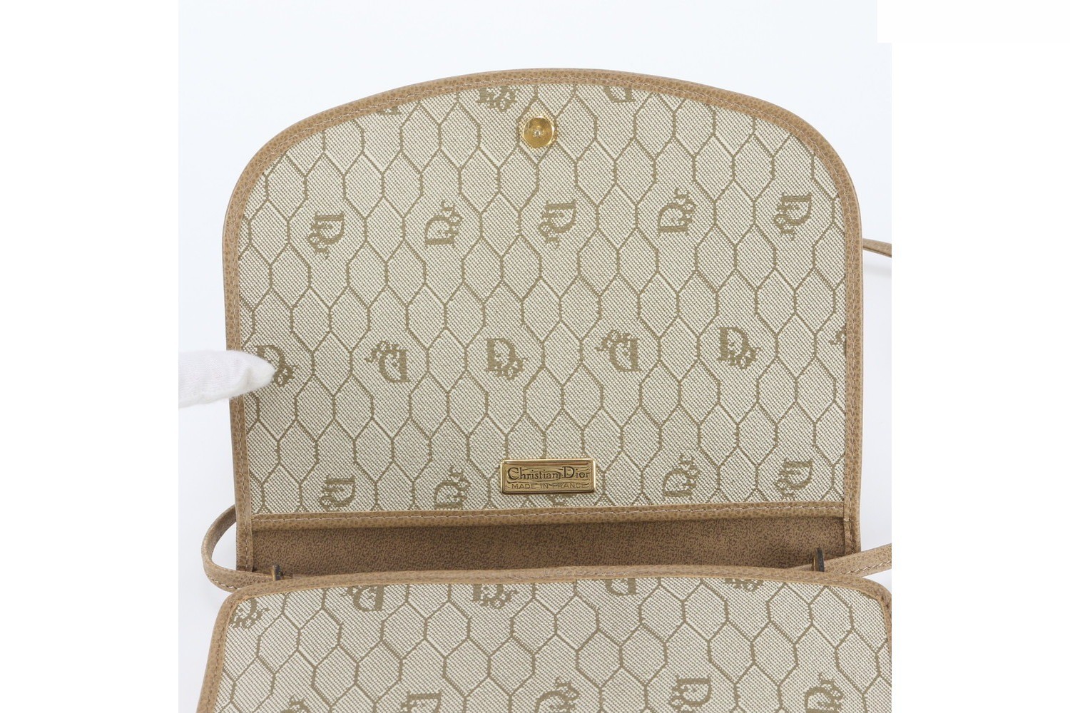 Leather shoulder bag, crossbody bag. — view 7