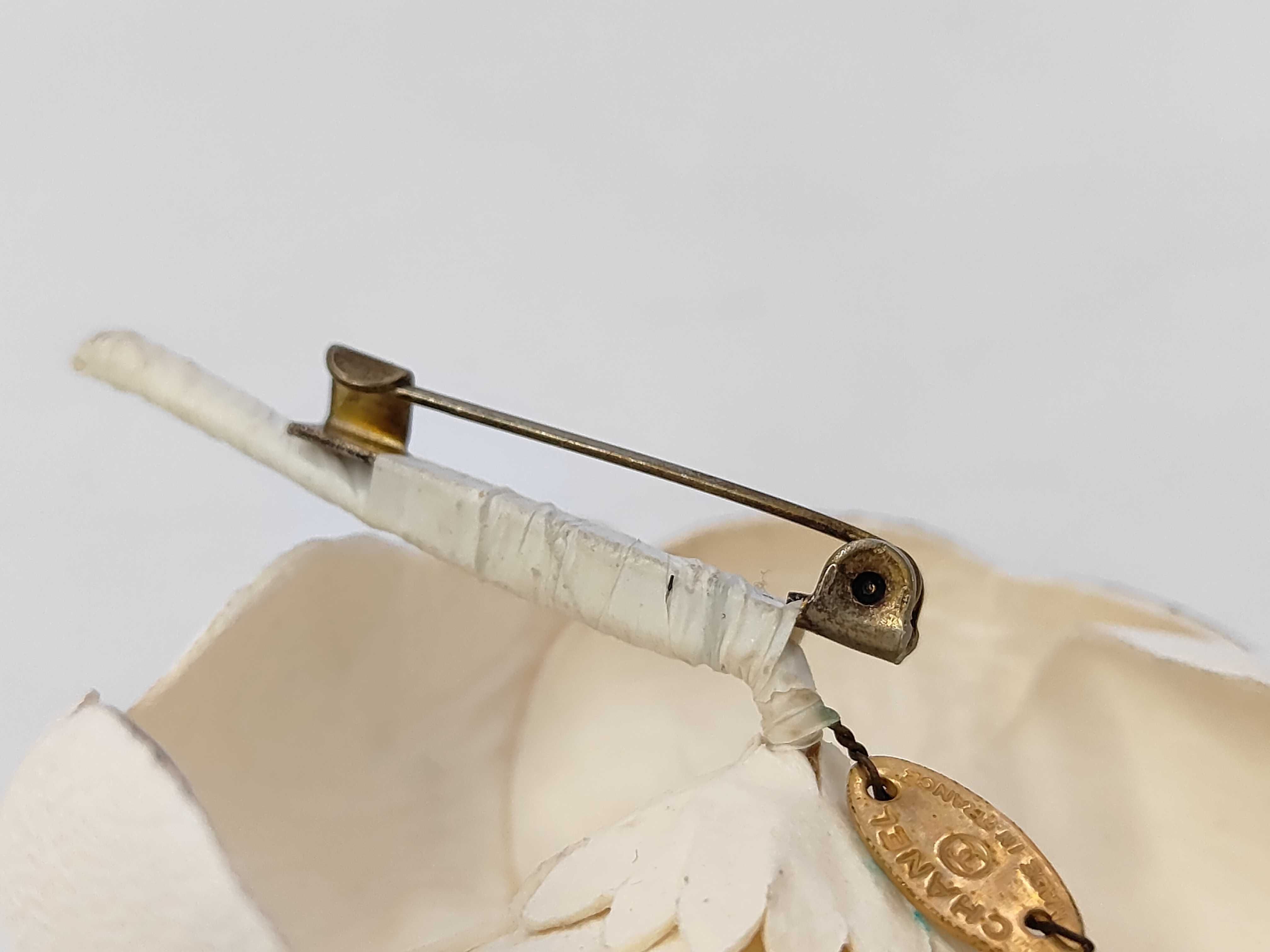 Camellia White Brooch — view 3