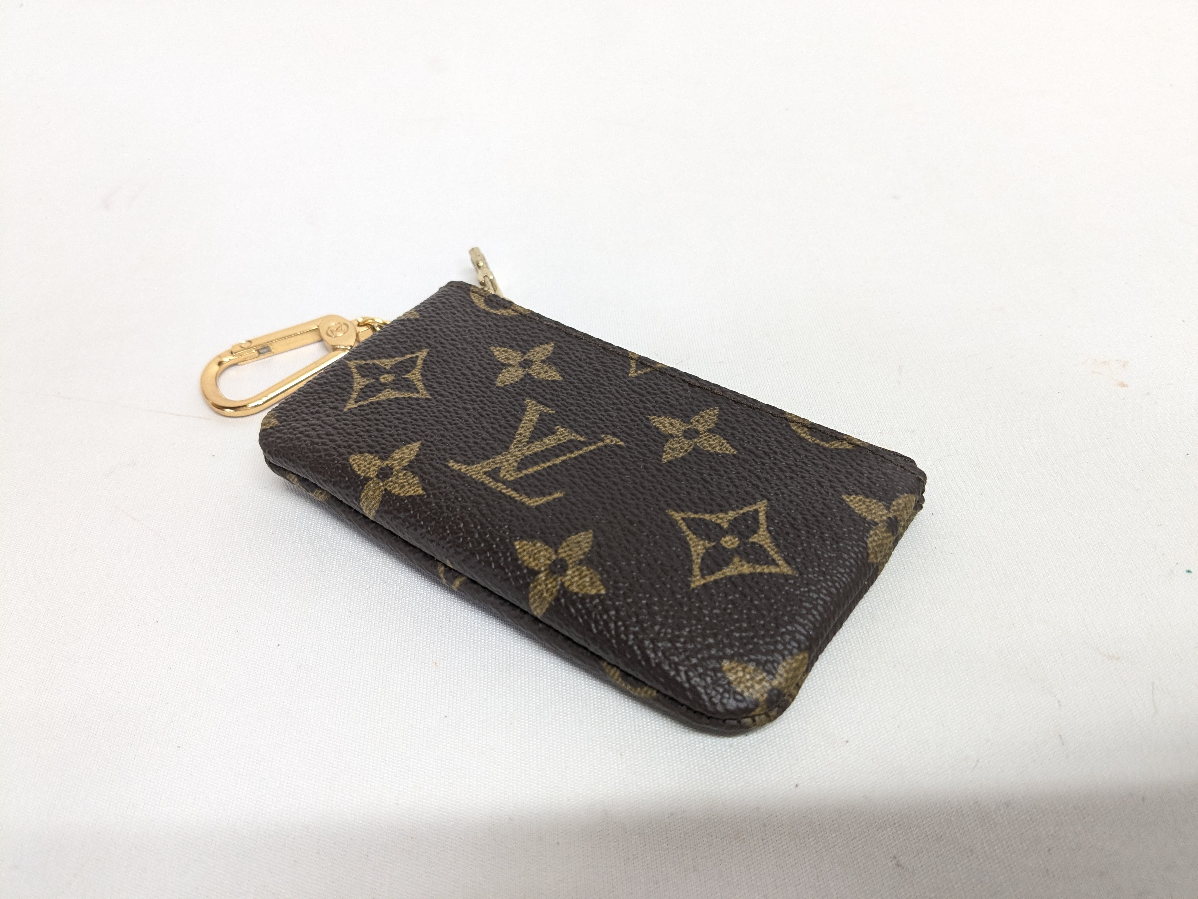 LV Monogram Pochette Clé Coin Case — view 4