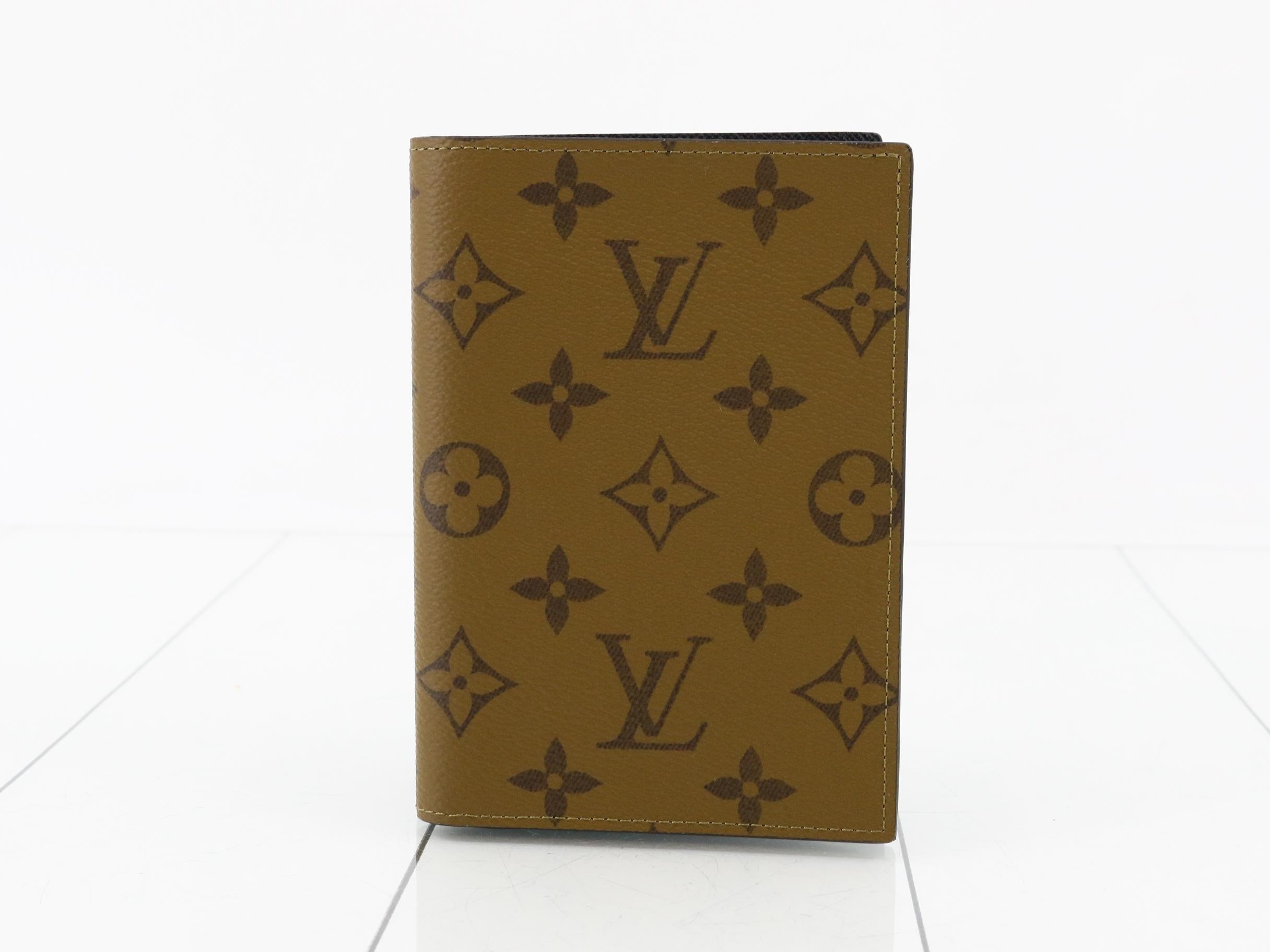 Passport cover, Couverture Passeport, List price ¥56,100