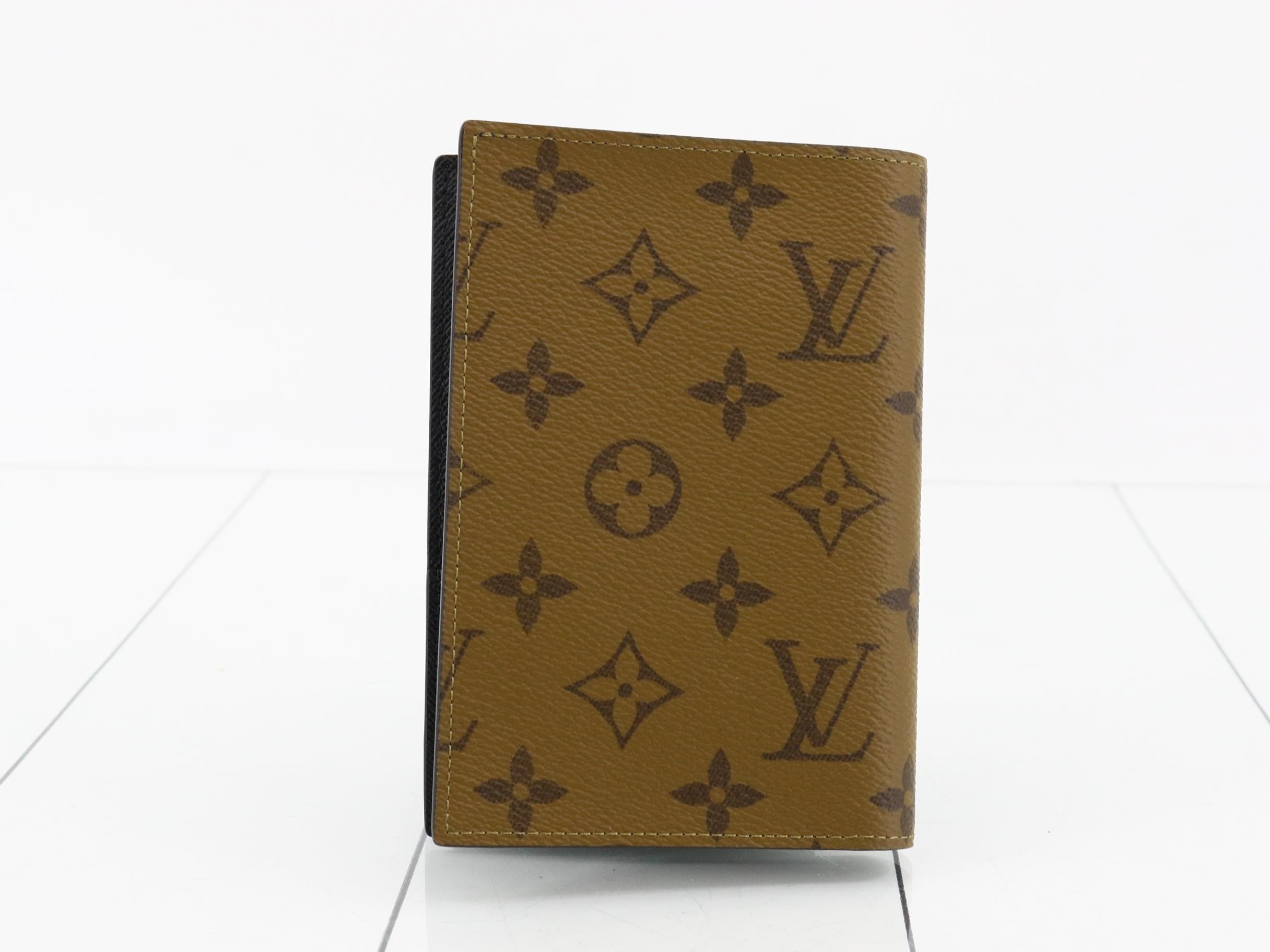 Passport cover, Couverture Passeport, List price ¥56,100 — view 2
