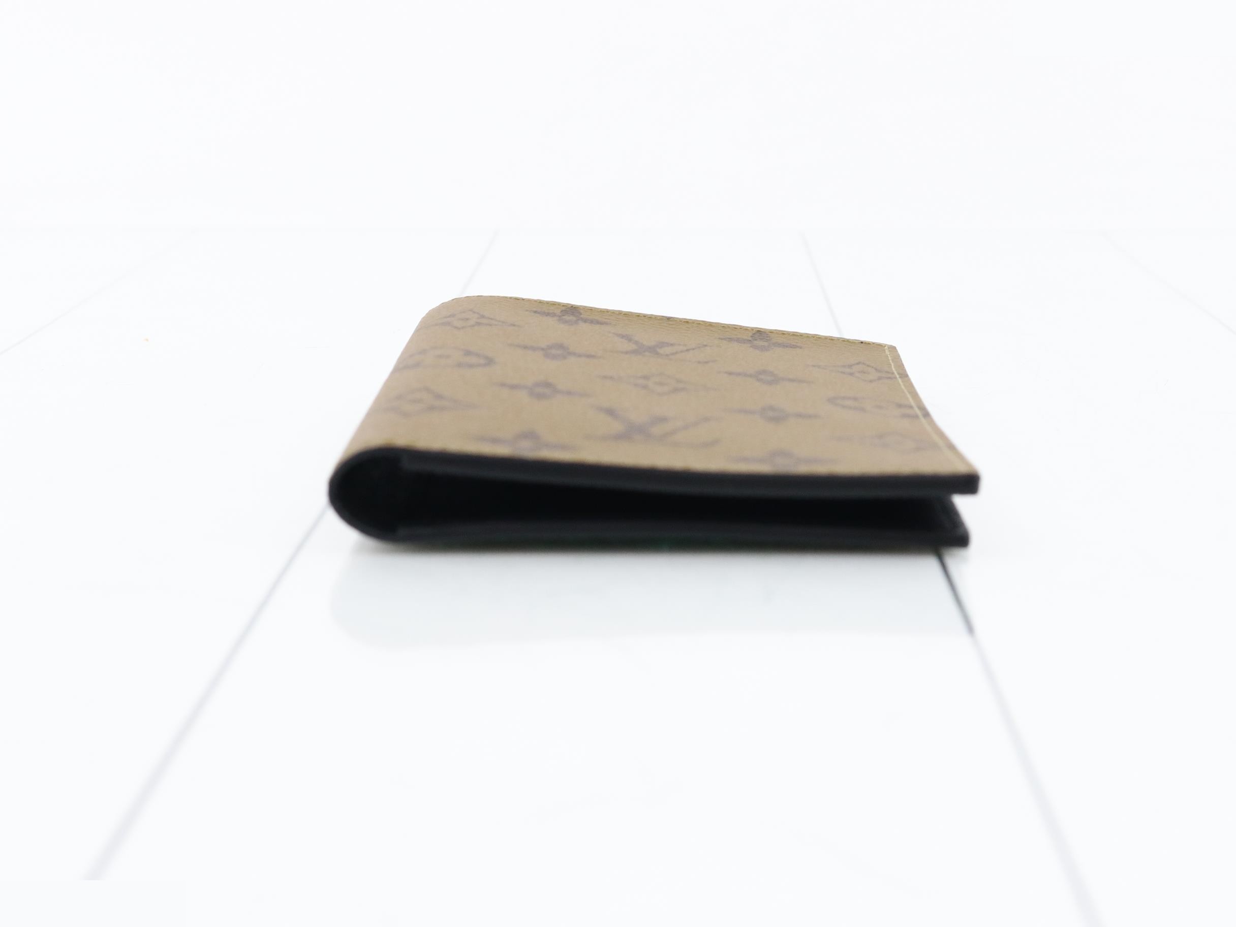 Passport cover, Couverture Passeport, List price ¥56,100 — view 3