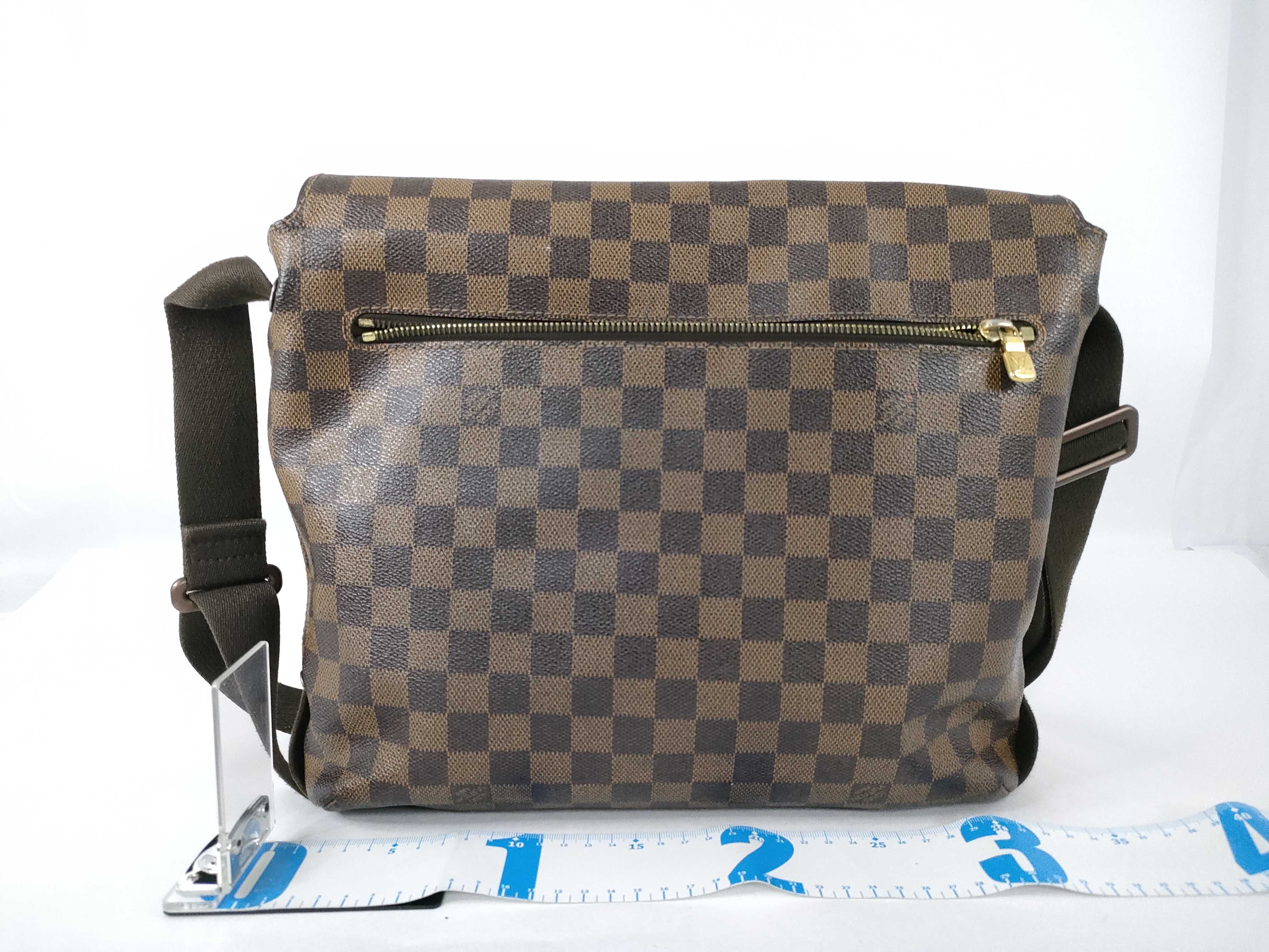 Damier Brooklyn PM N51210 Shoulder Bag — view 2