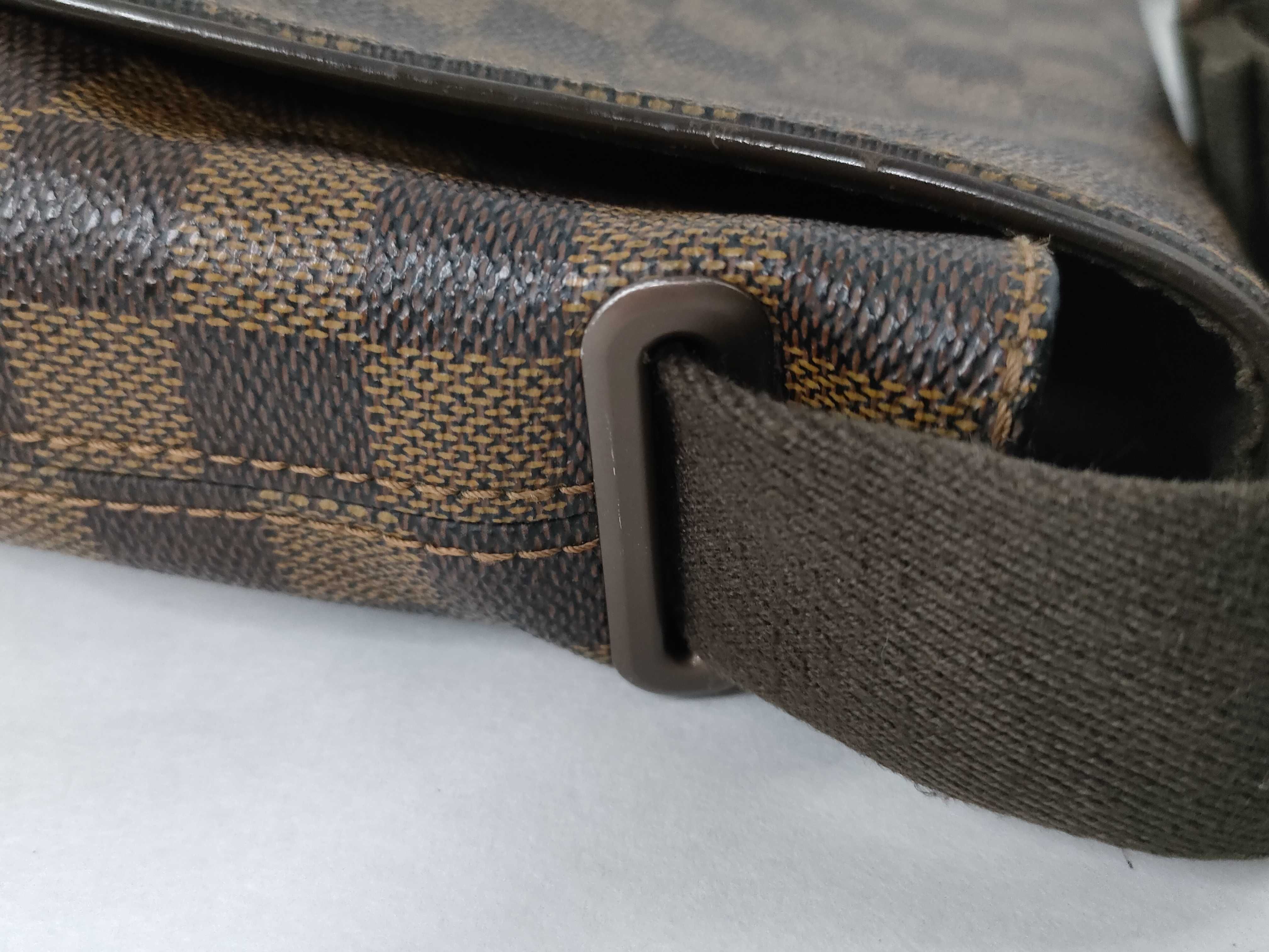 Damier Brooklyn PM N51210 Shoulder Bag — view 5