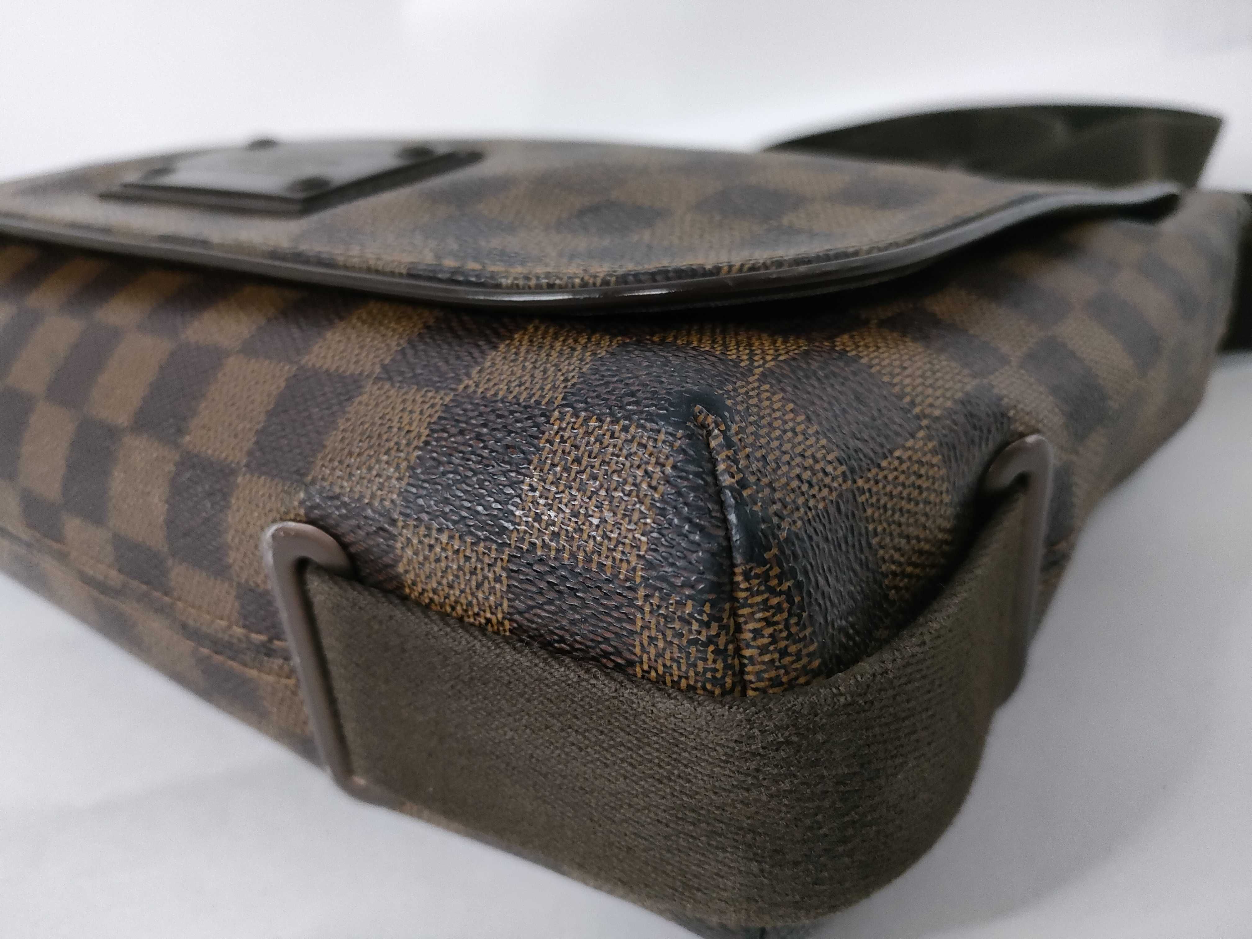 Damier Brooklyn PM N51210 Shoulder Bag — view 6