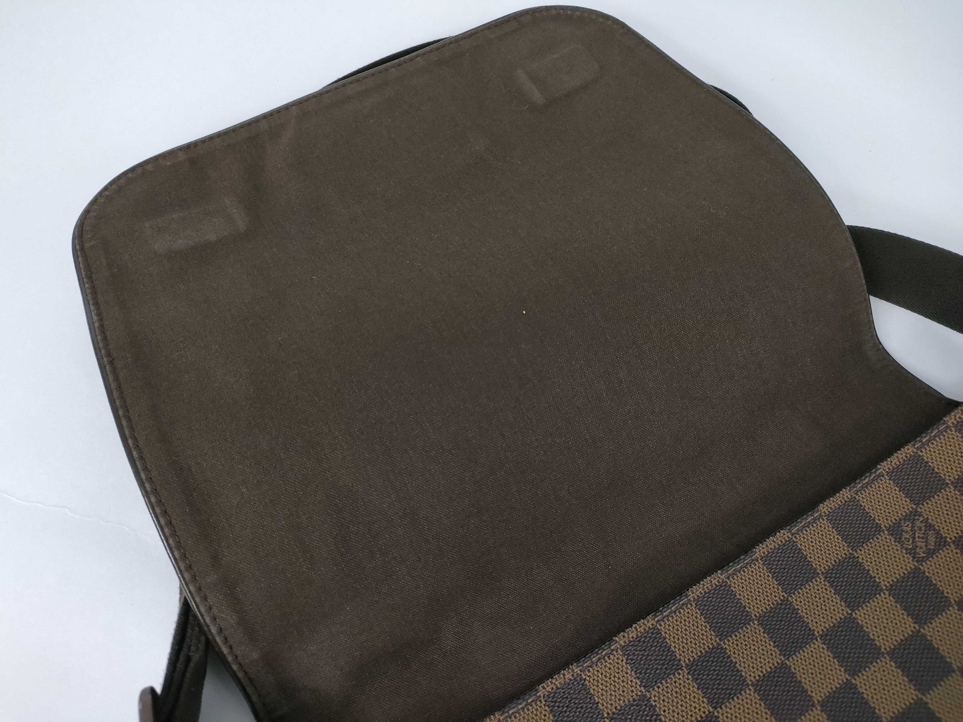 Damier Brooklyn PM N51210 Shoulder Bag — view 8