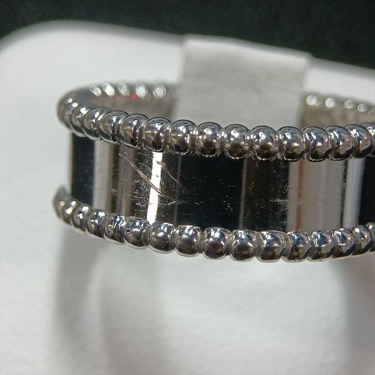 Perlee Signature Ring, 750 (WG), 9.2g, Size 55, JP296449. Some wear and — view 6