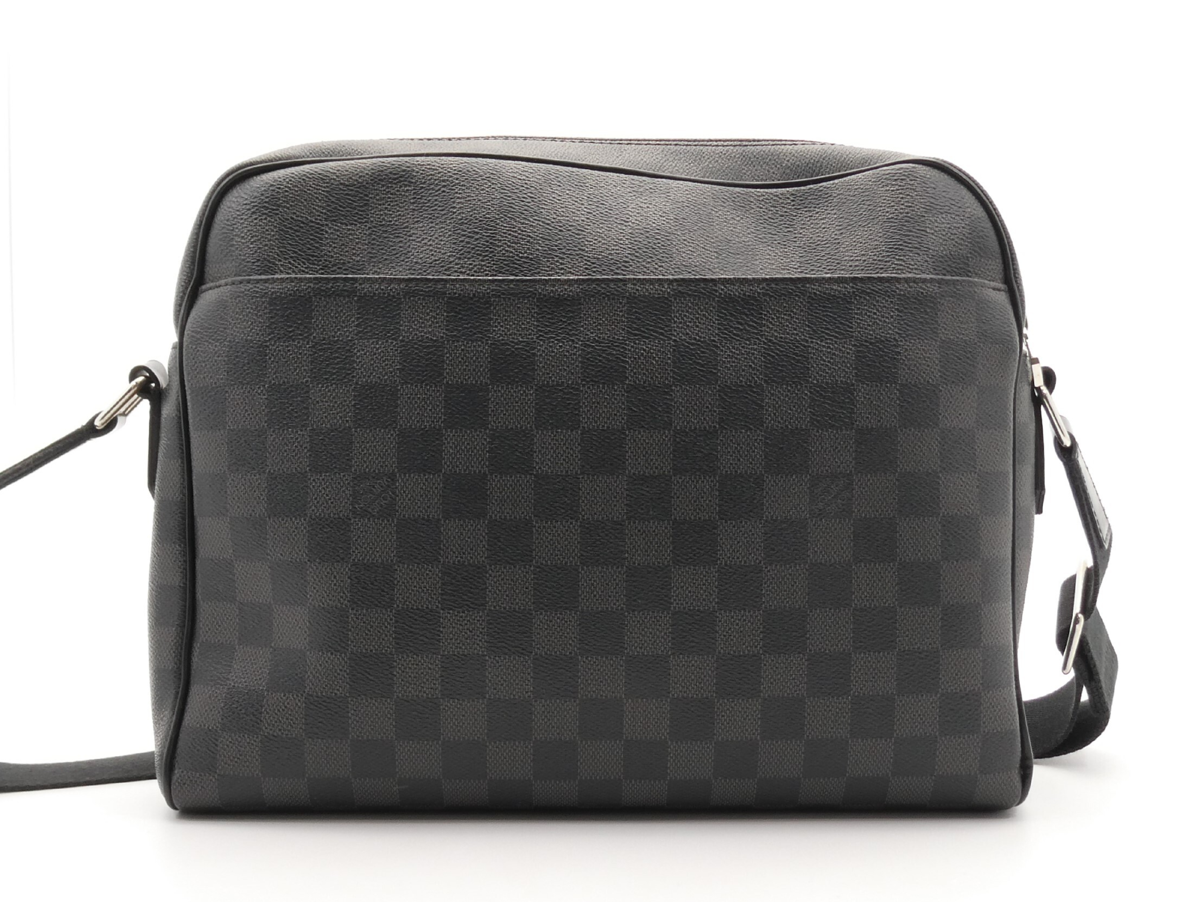Damier Graphite Dayton MM Shoulder Bag — view 2