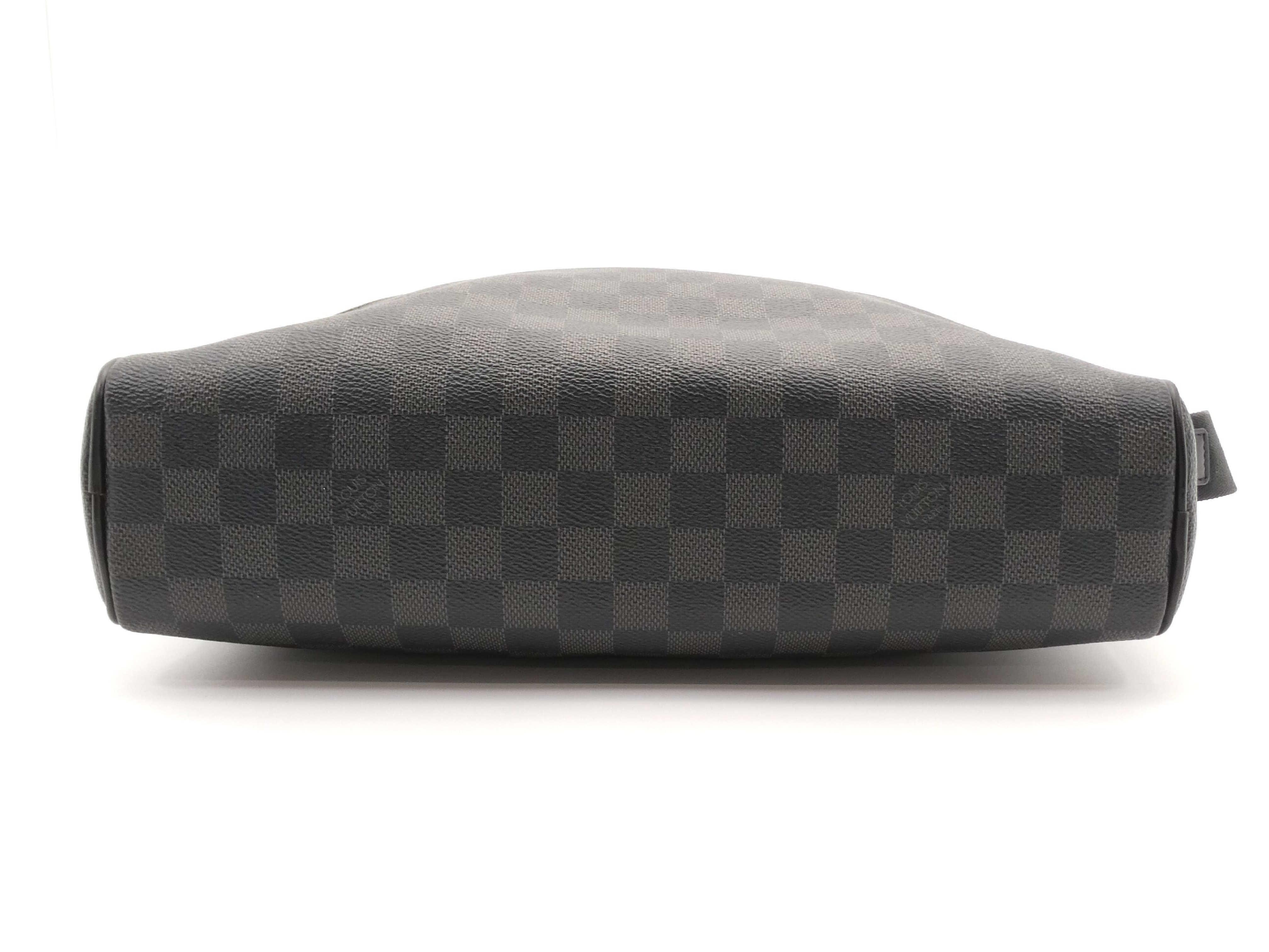 Damier Graphite Dayton MM Shoulder Bag — view 5