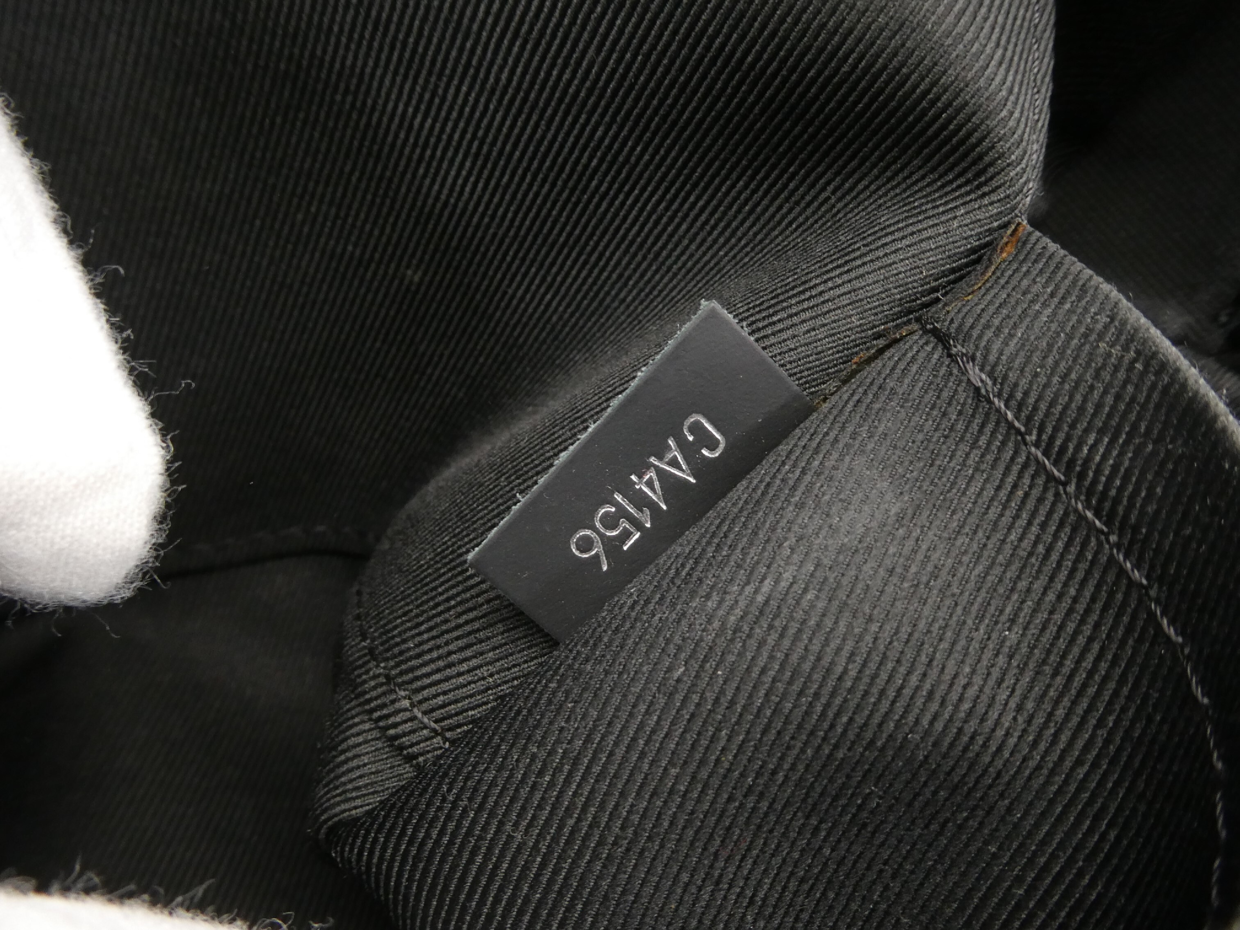 Damier Graphite Dayton MM Shoulder Bag — view 9