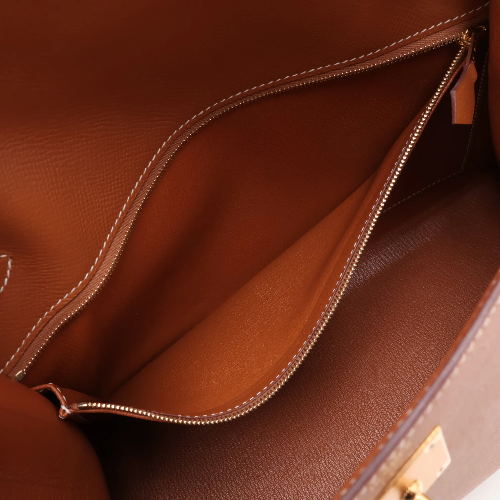 [Individually packaged] Hermes Kelly 28 Sellier Veau Epsom Gold Hardware Z: 2021 — view 9