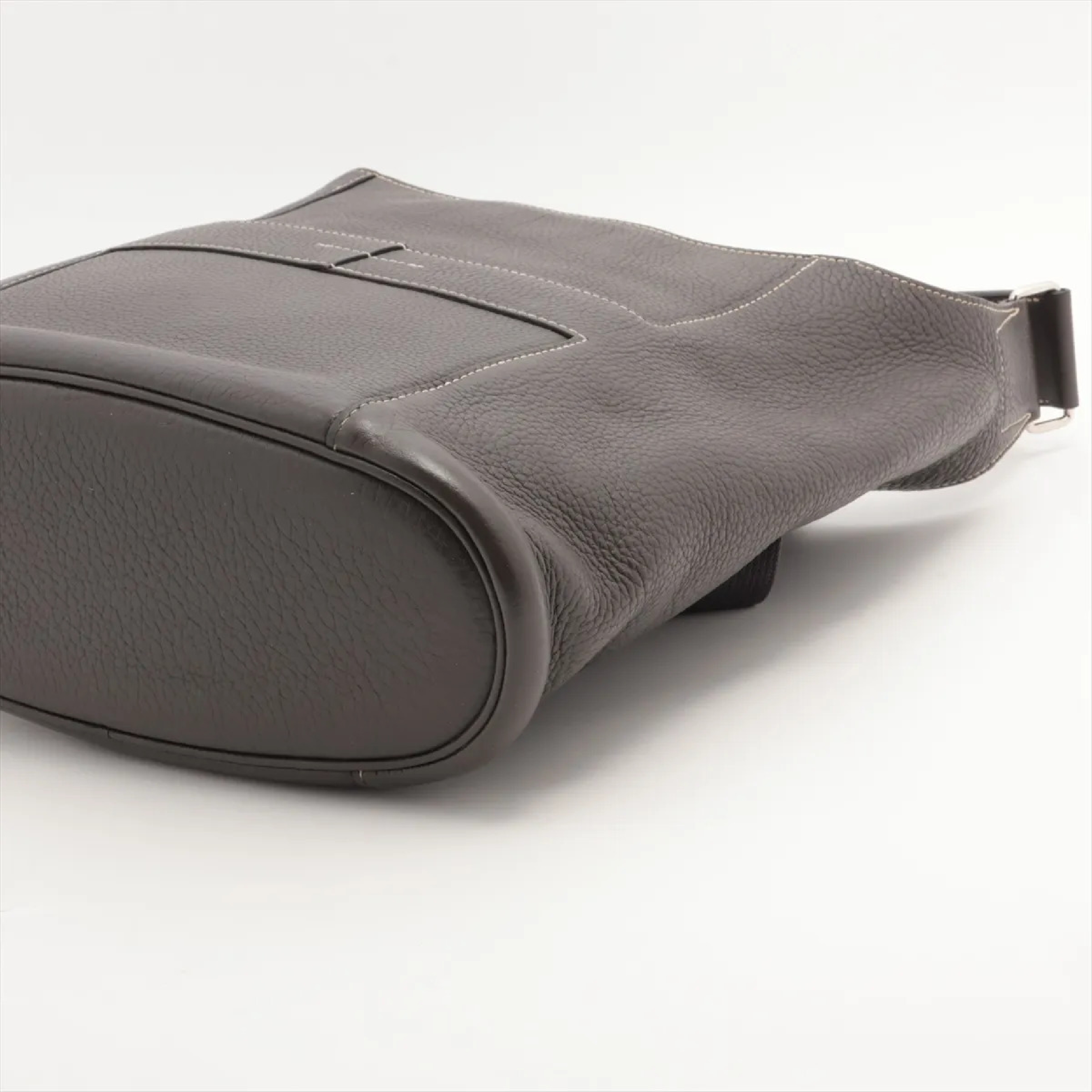 Good News PM Taurillon Clemence Graphite L: 2008 Shoulder Bag — view 4