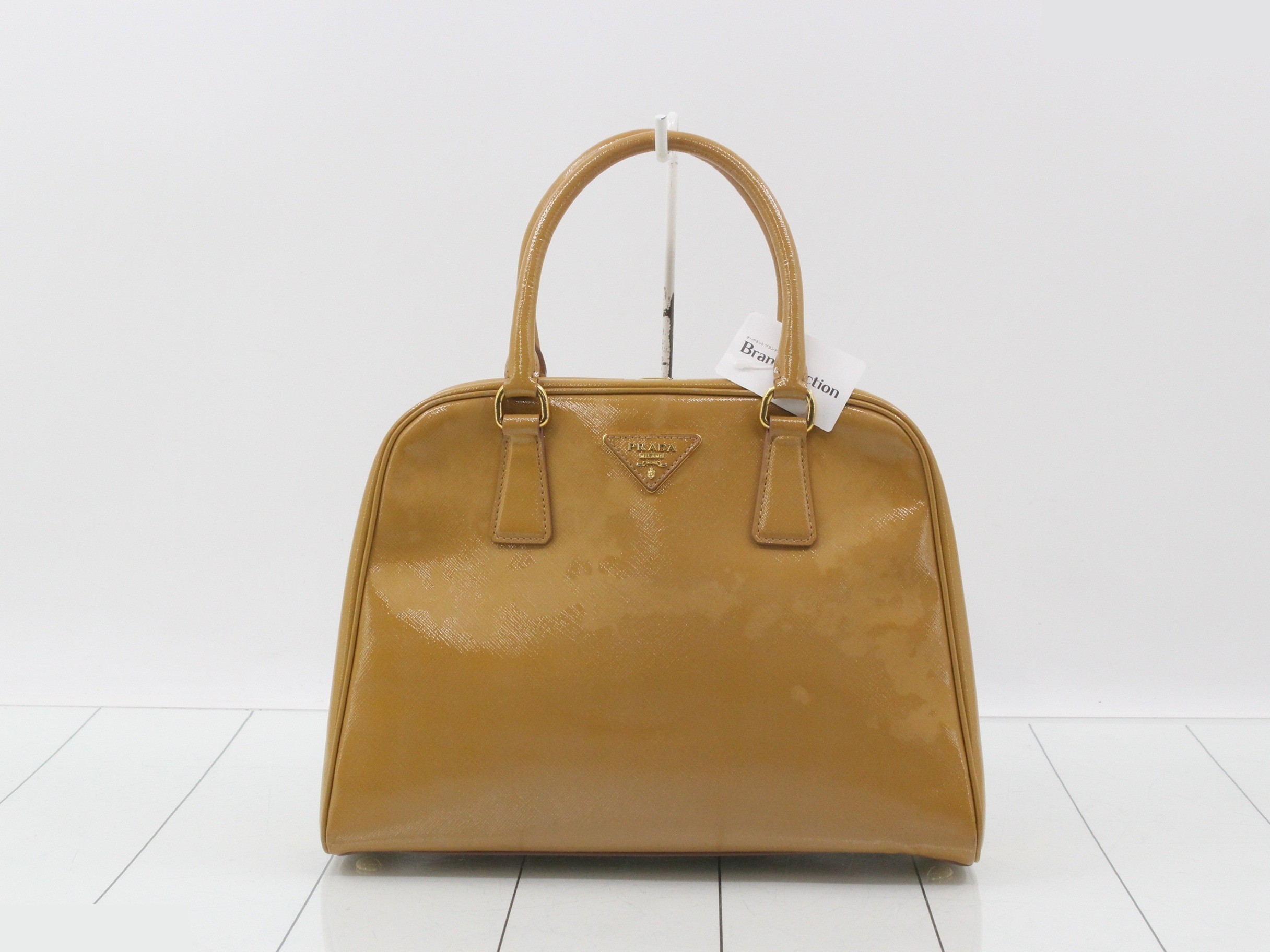 Enamel Triangle Plate Handbag