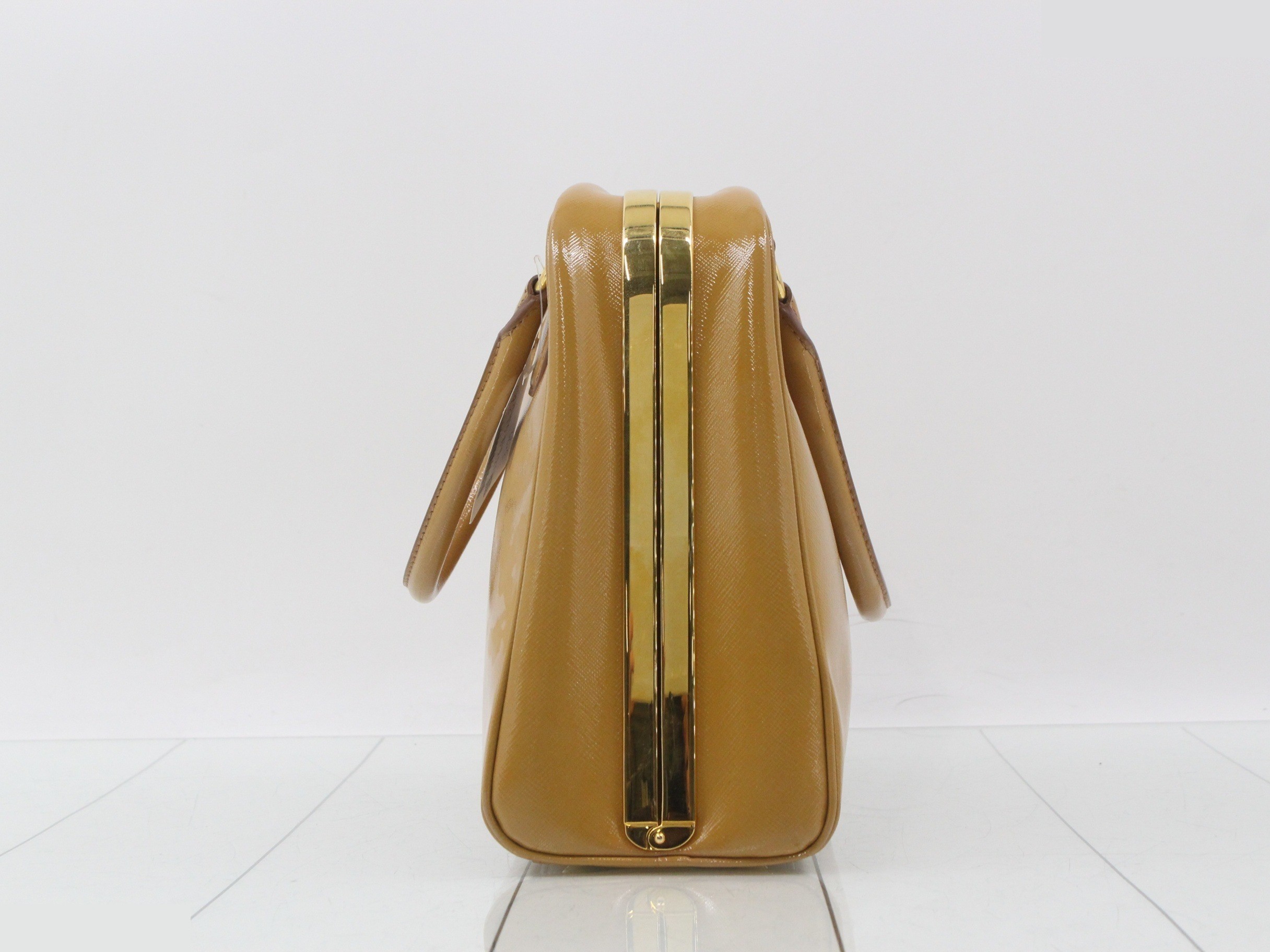 Enamel Triangle Plate Handbag — view 3