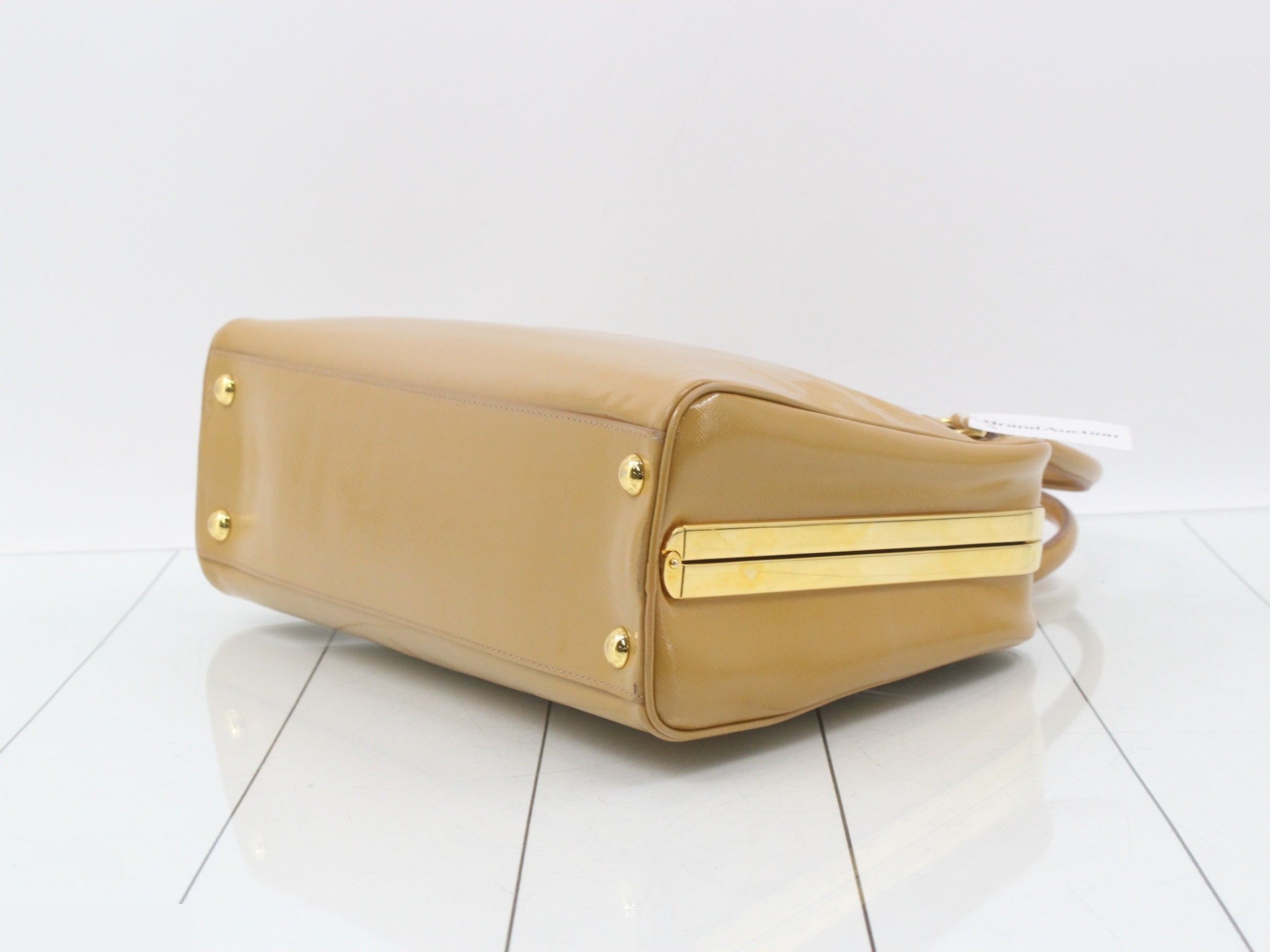 Enamel Triangle Plate Handbag — view 6