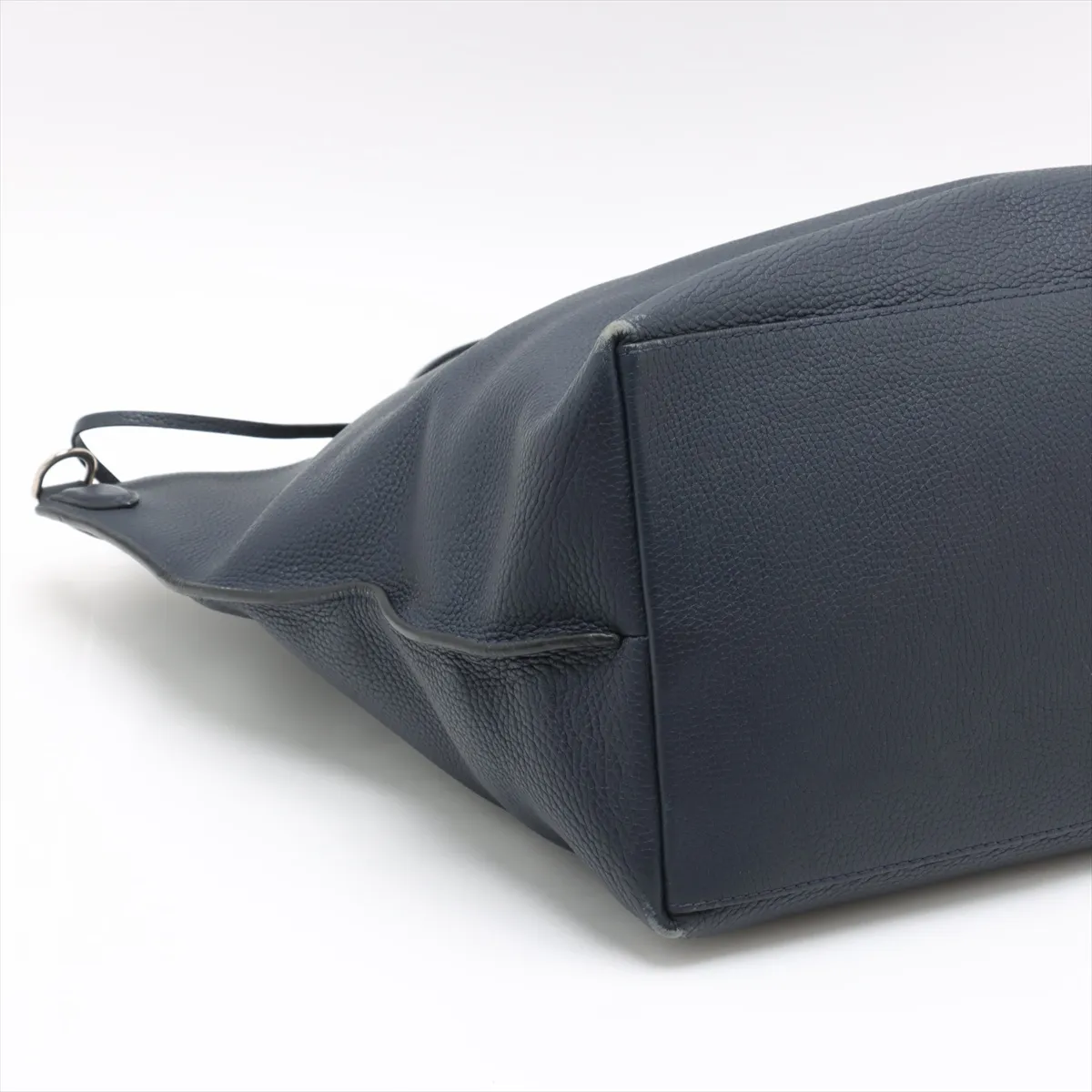 LV Circle East Side Zipped Tote M53436 UB1137 Navy No Pull Leather — view 4