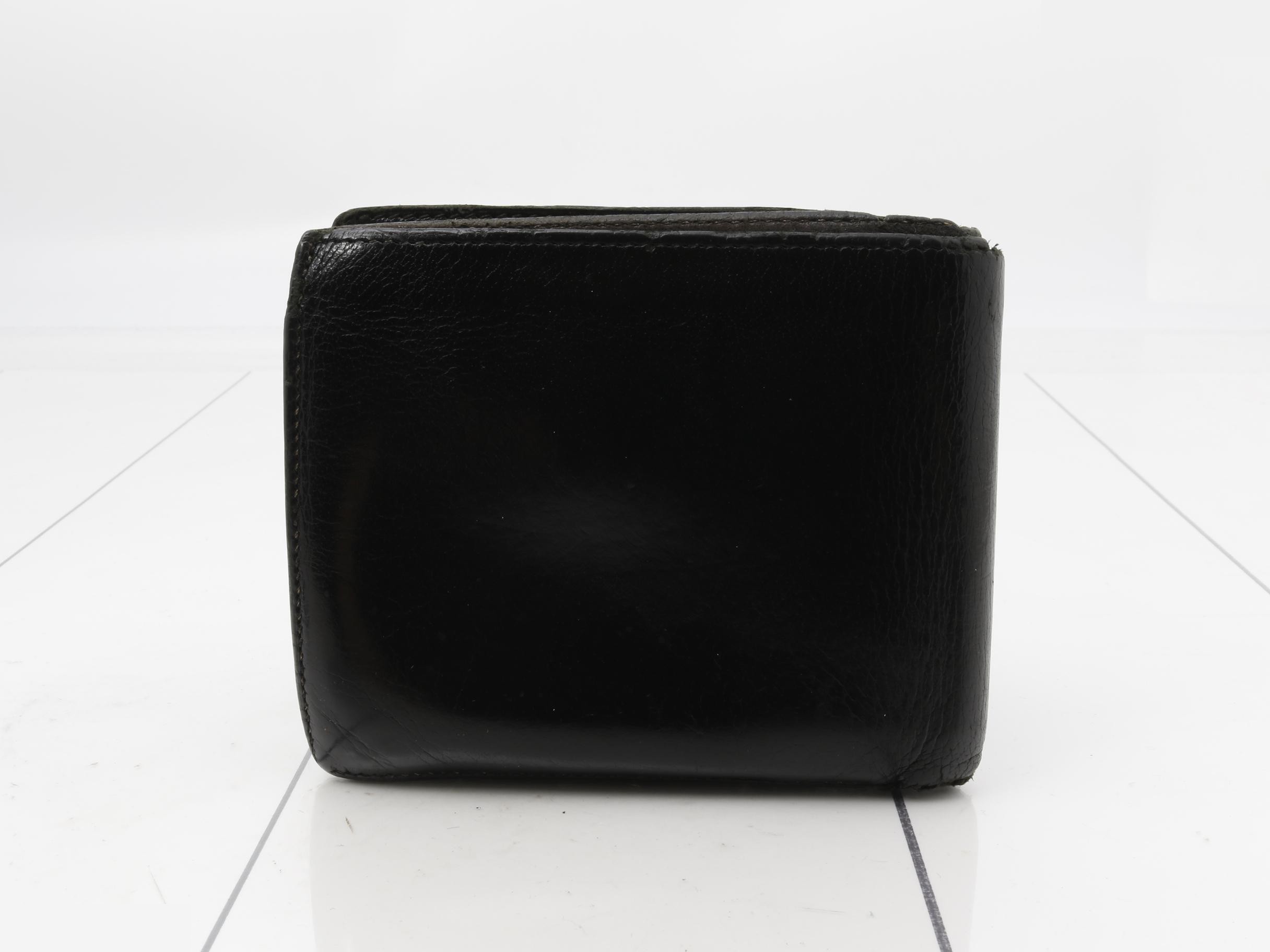 folding wallet — view 2