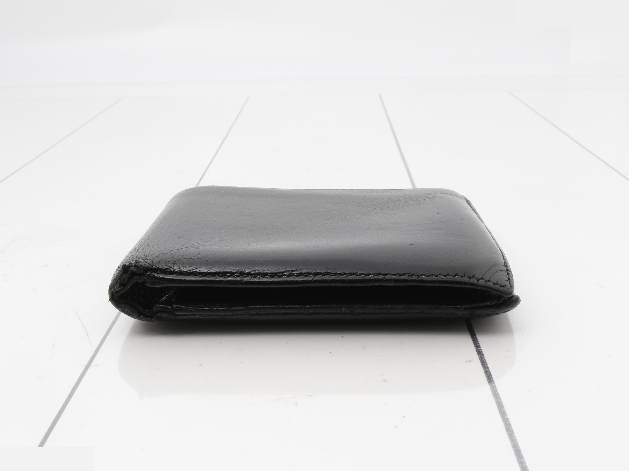 folding wallet — view 3