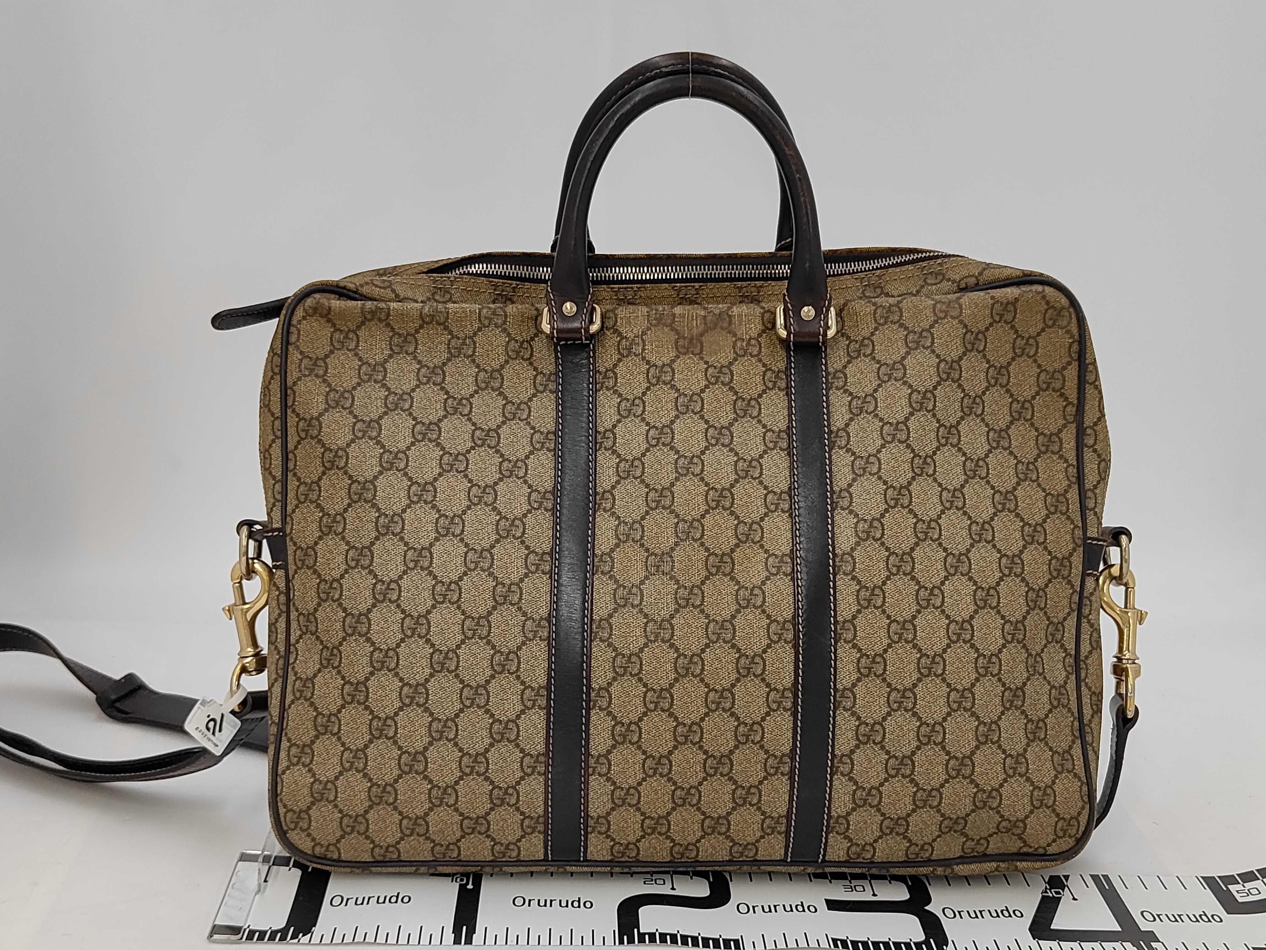 GG Supreme 208463 Briefcase Shoulder Bag — view 2