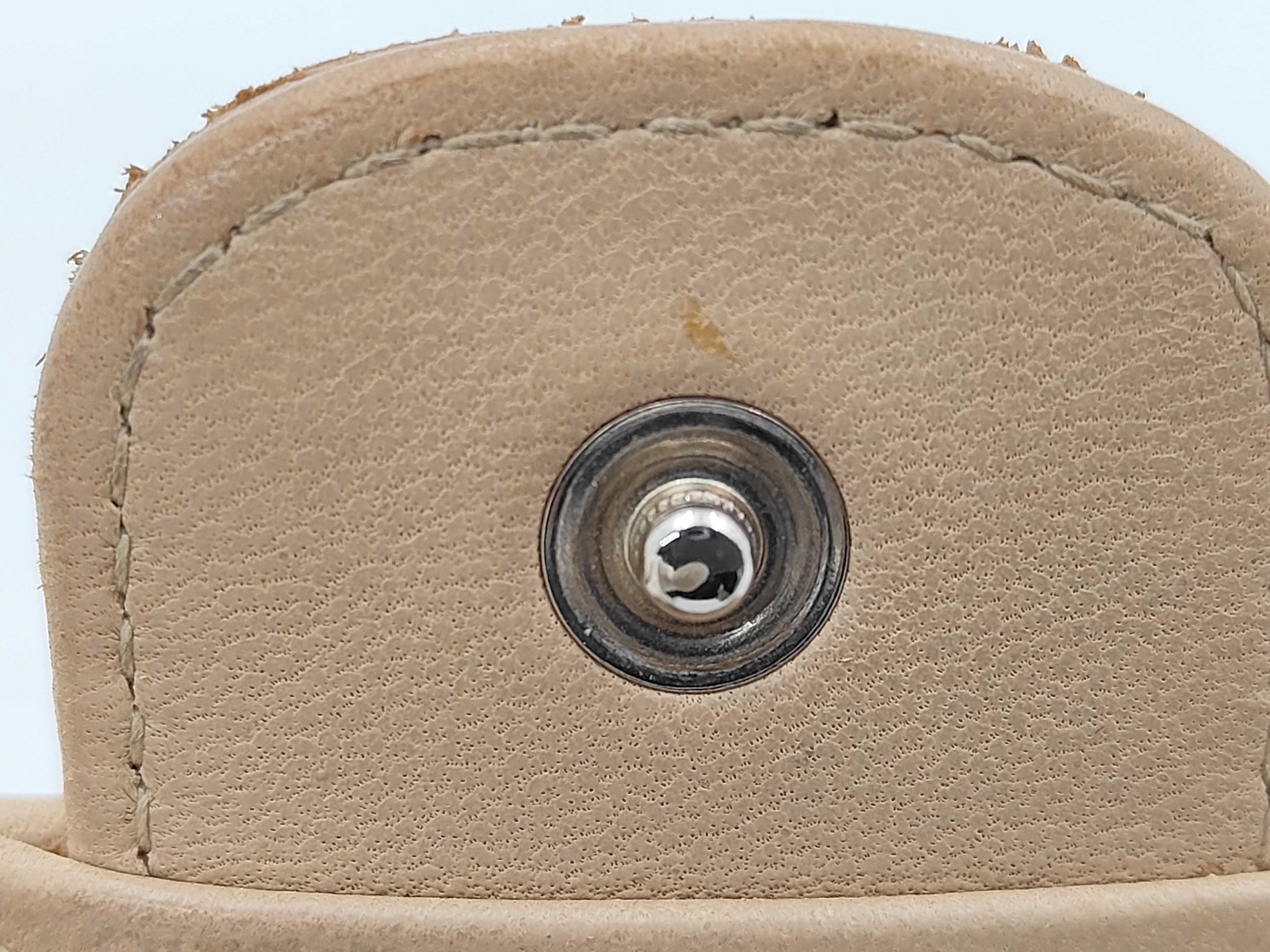 Lambskin Matelassé Bi-fold Wallet, Beige, Seal, Card Holder, 22420302 — view 9