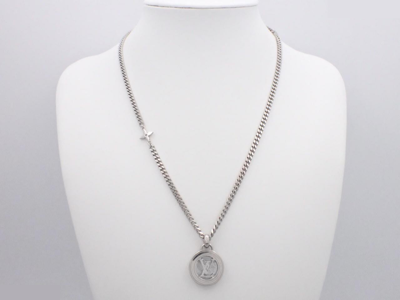 Monogram pendant, Stecia design, chain approximately 55cm. — view 4