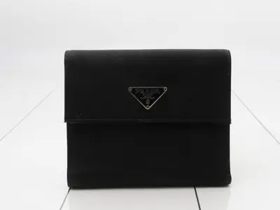 Tri-fold wallet, nylon, logo plate