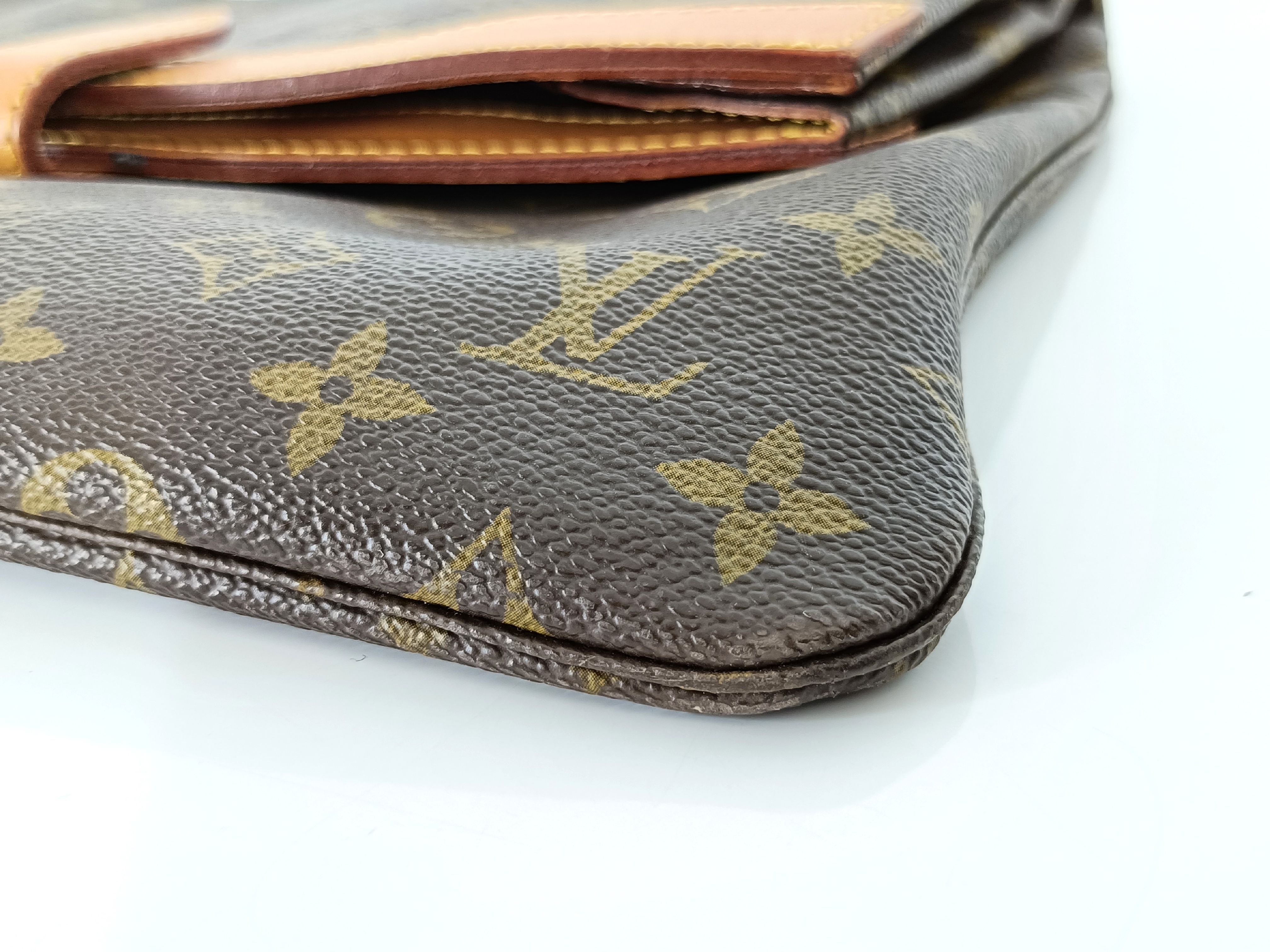 Monogram LV Monogram Pochette Priant Clutch Bag M51805 Clutch Bag — view 3