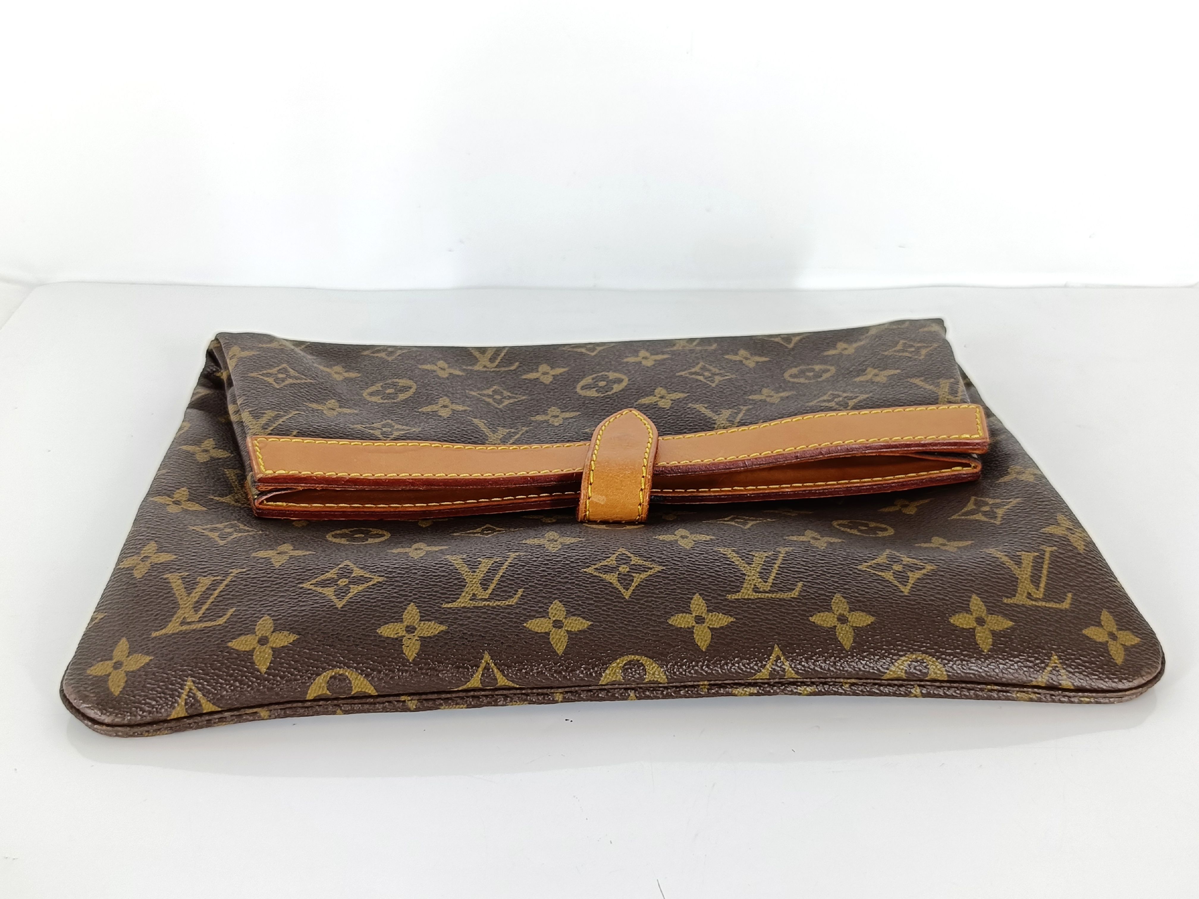 Monogram LV Monogram Pochette Priant Clutch Bag M51805 Clutch Bag — view 4