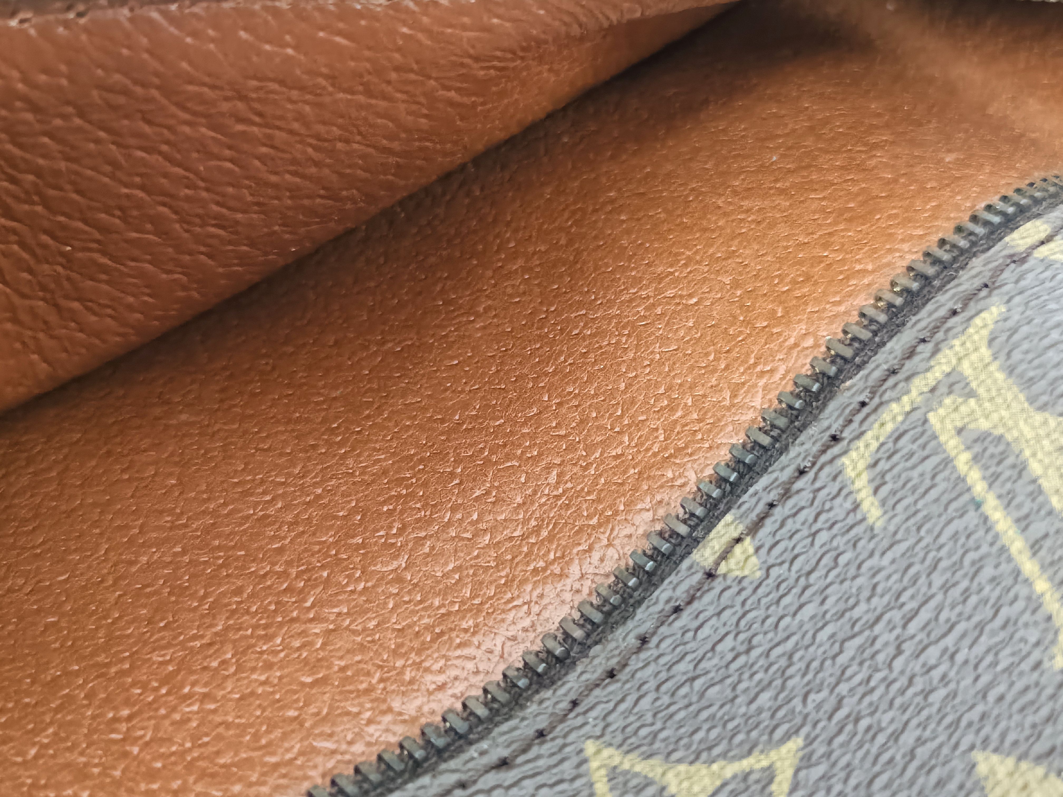 Monogram LV Monogram Pochette Priant Clutch Bag M51805 Clutch Bag — view 9