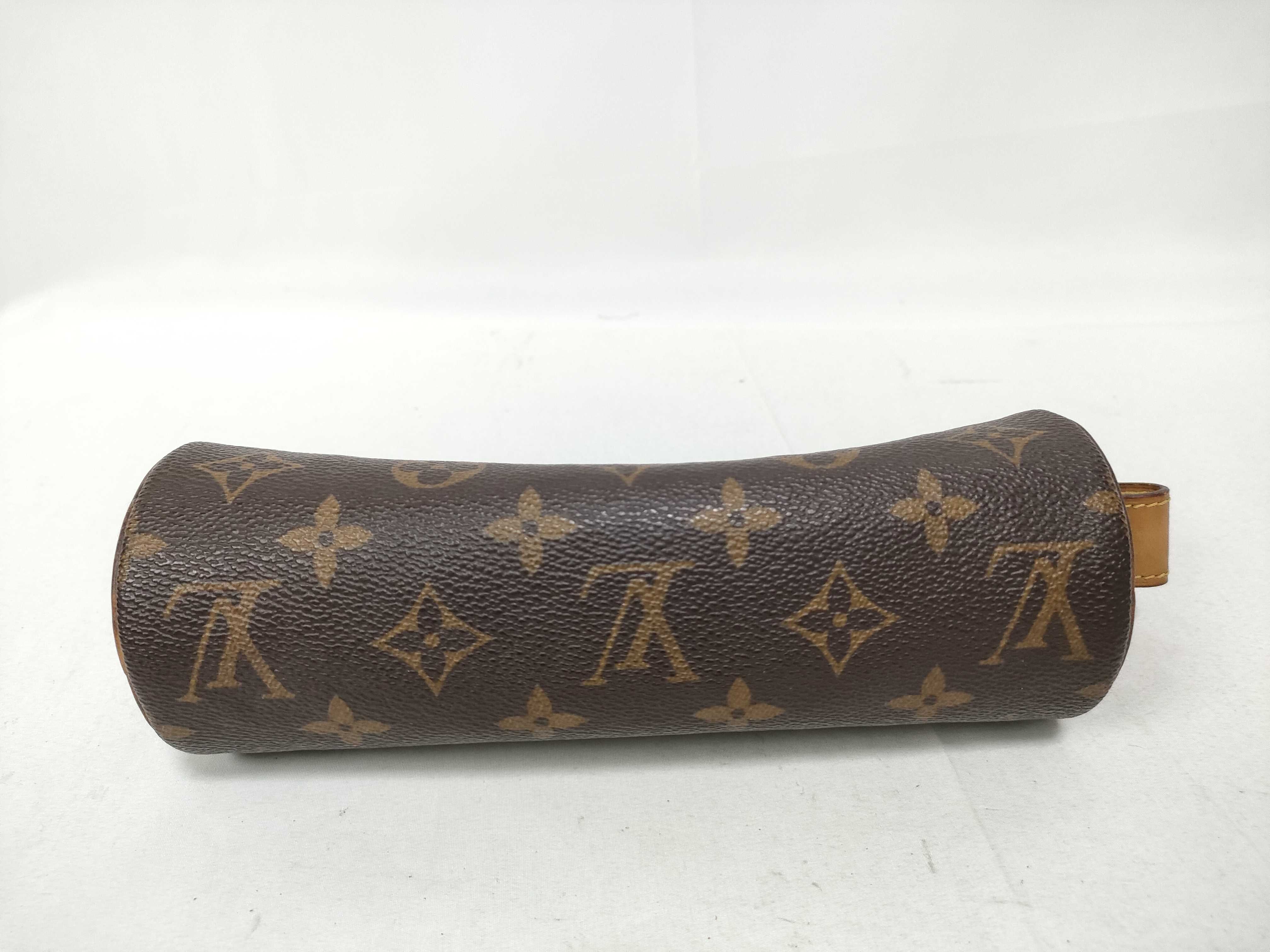 Monogram Louis Vuitton Pouch — view 3