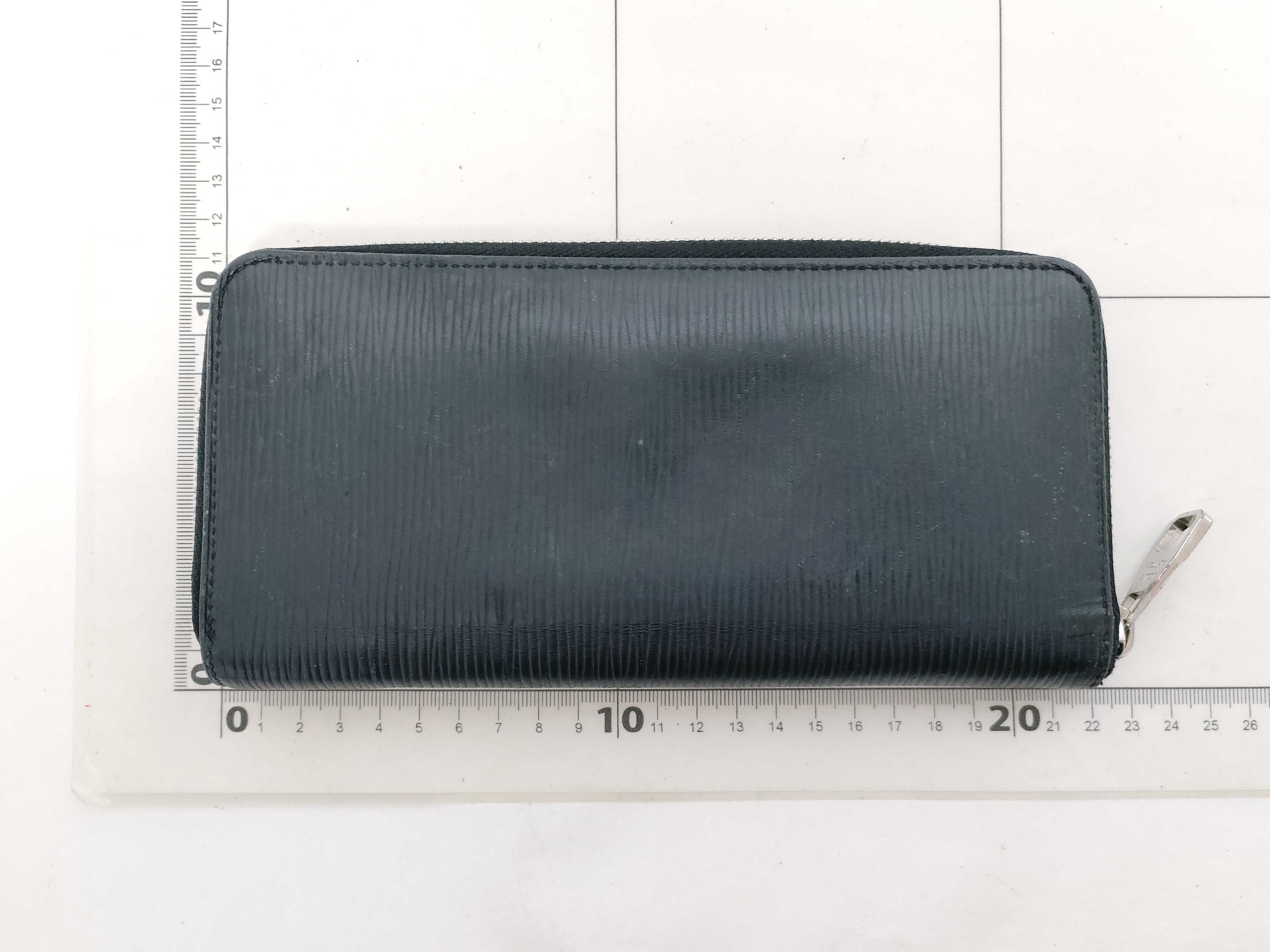 Epi Leather Vertical Wallet M60965 — view 2