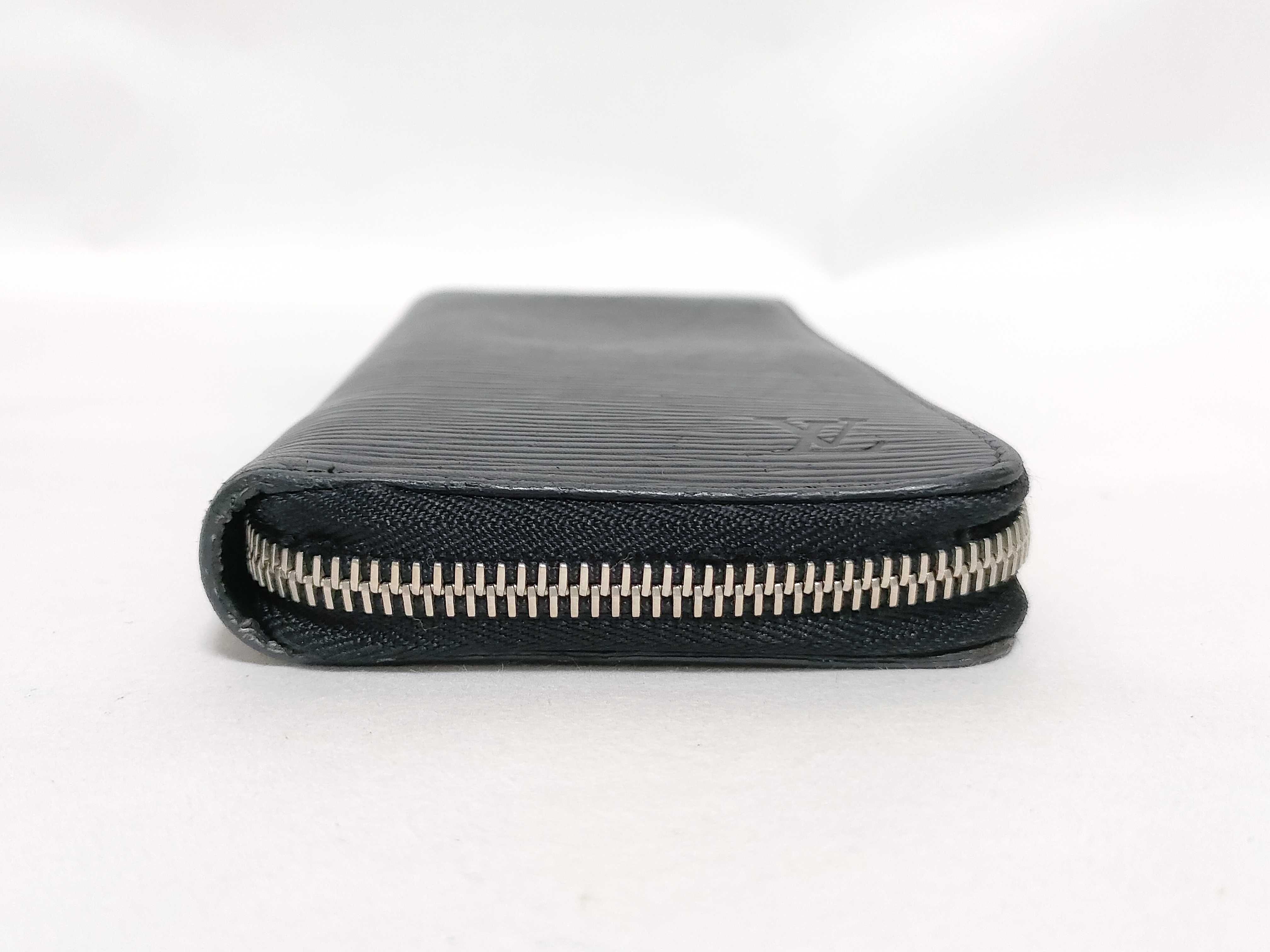 Epi Leather Vertical Wallet M60965 — view 3