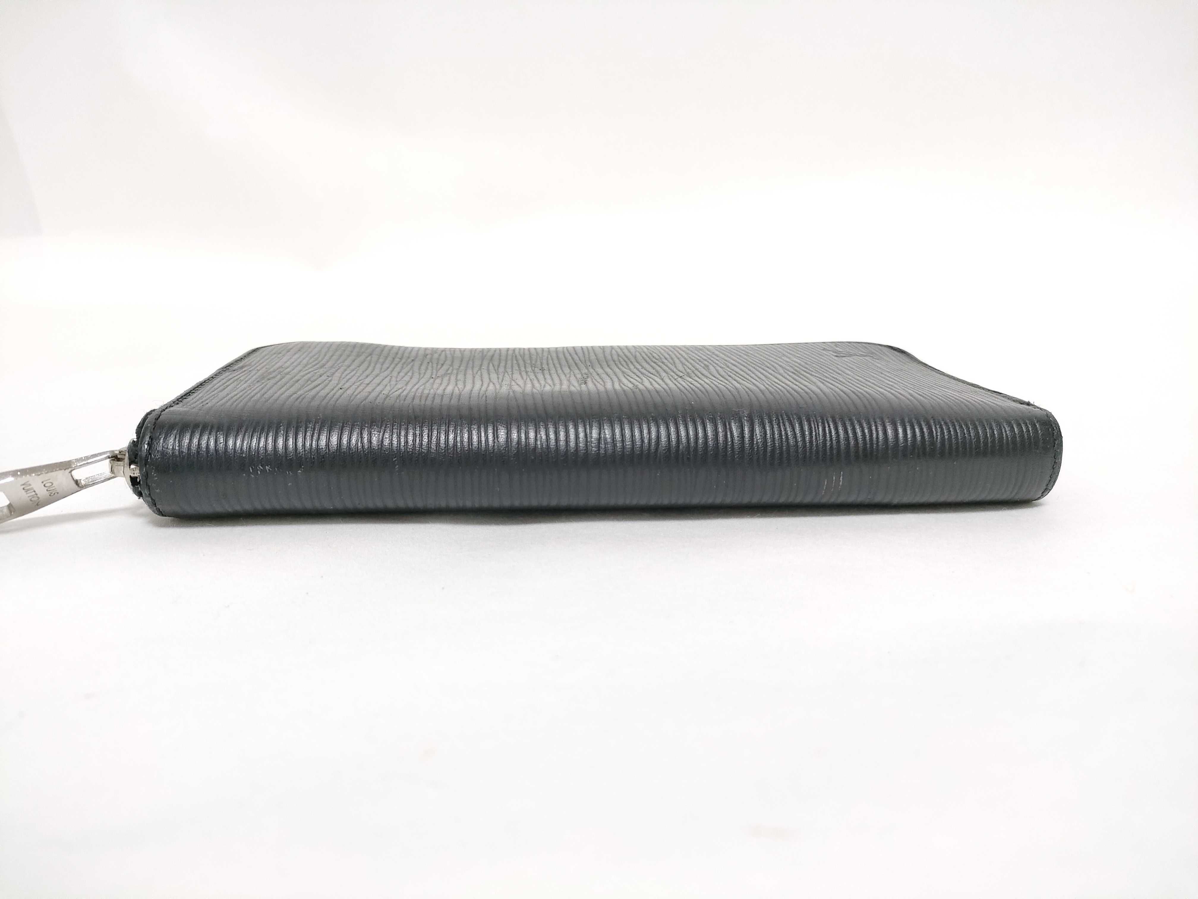 Epi Leather Vertical Wallet M60965 — view 5
