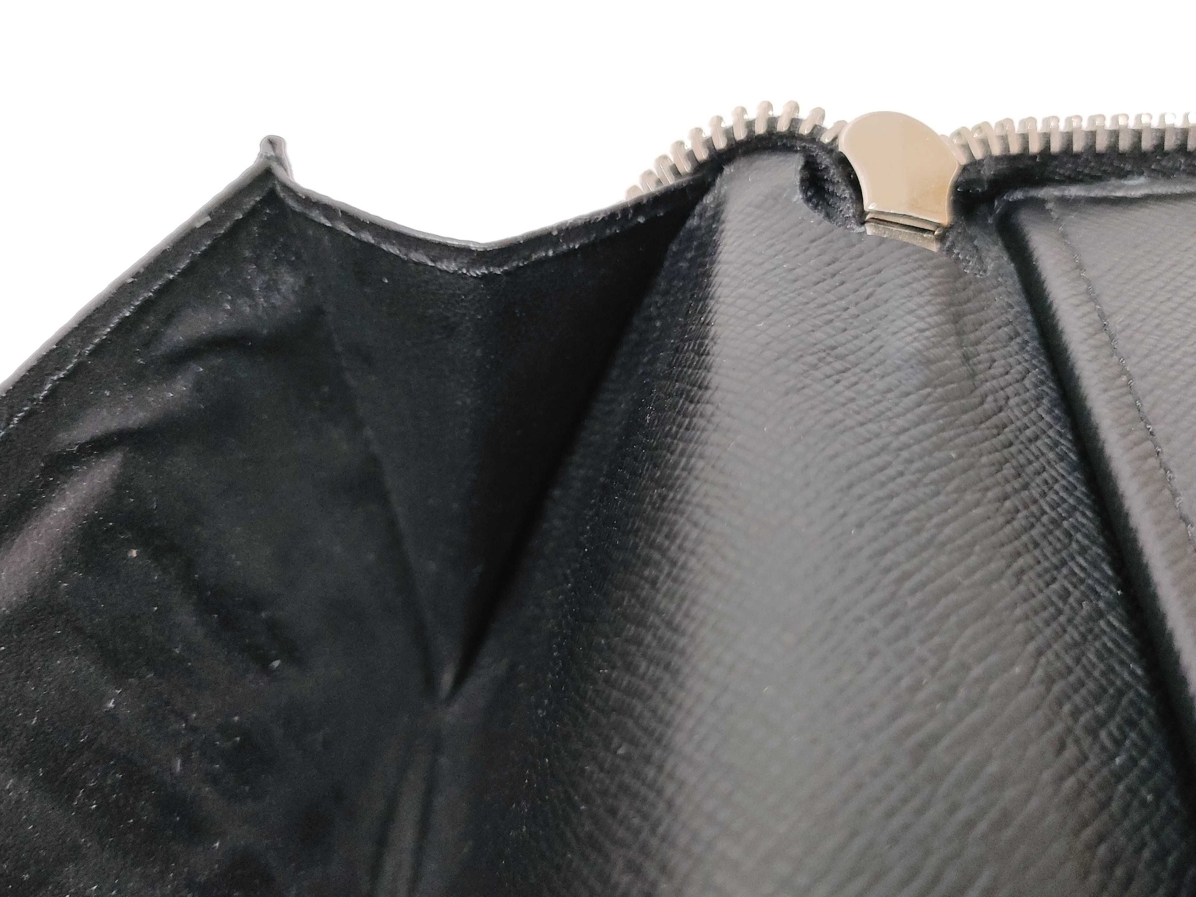 Epi Leather Vertical Wallet M60965 — view 9