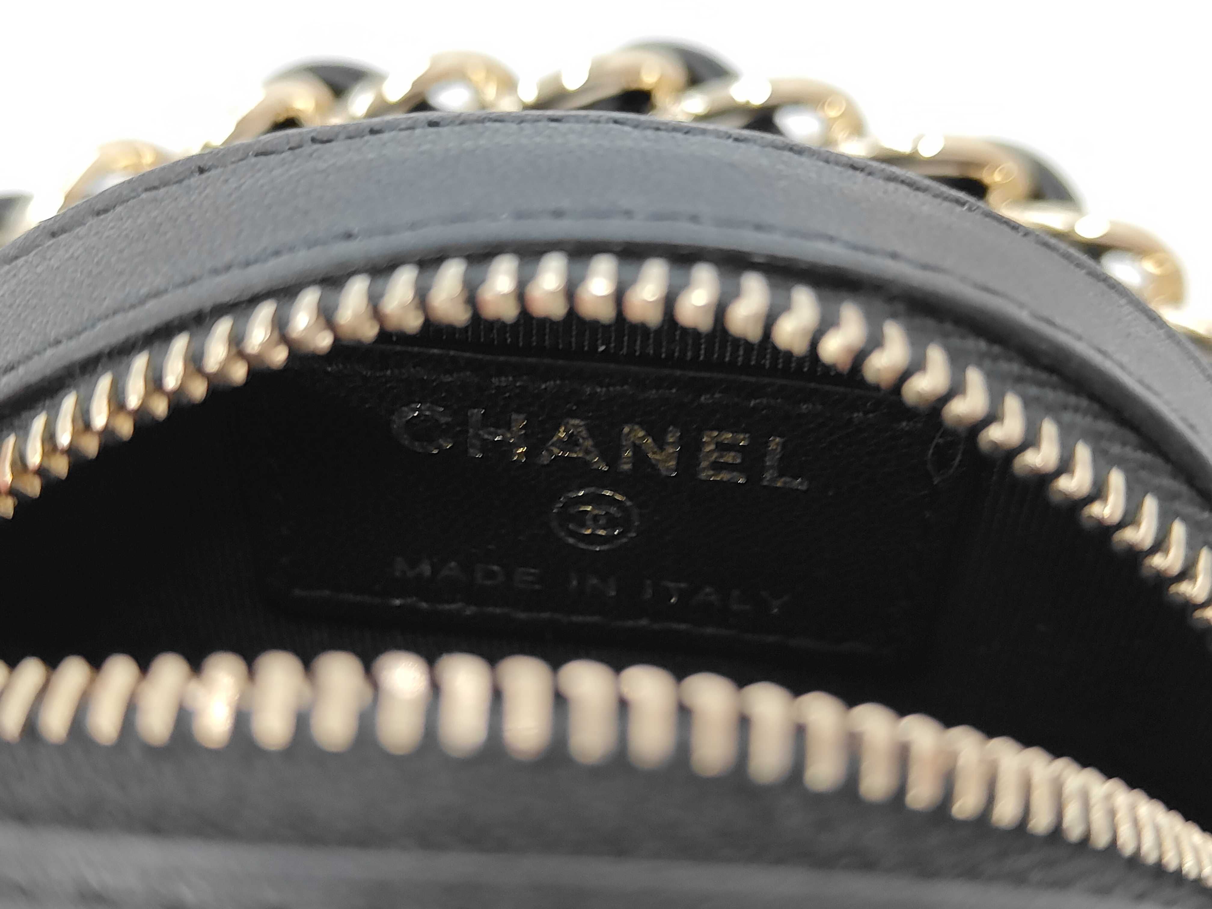 Matelassé Round Chain Shoulder Bag, Black Lambskin, Gold Hardware. — view 9