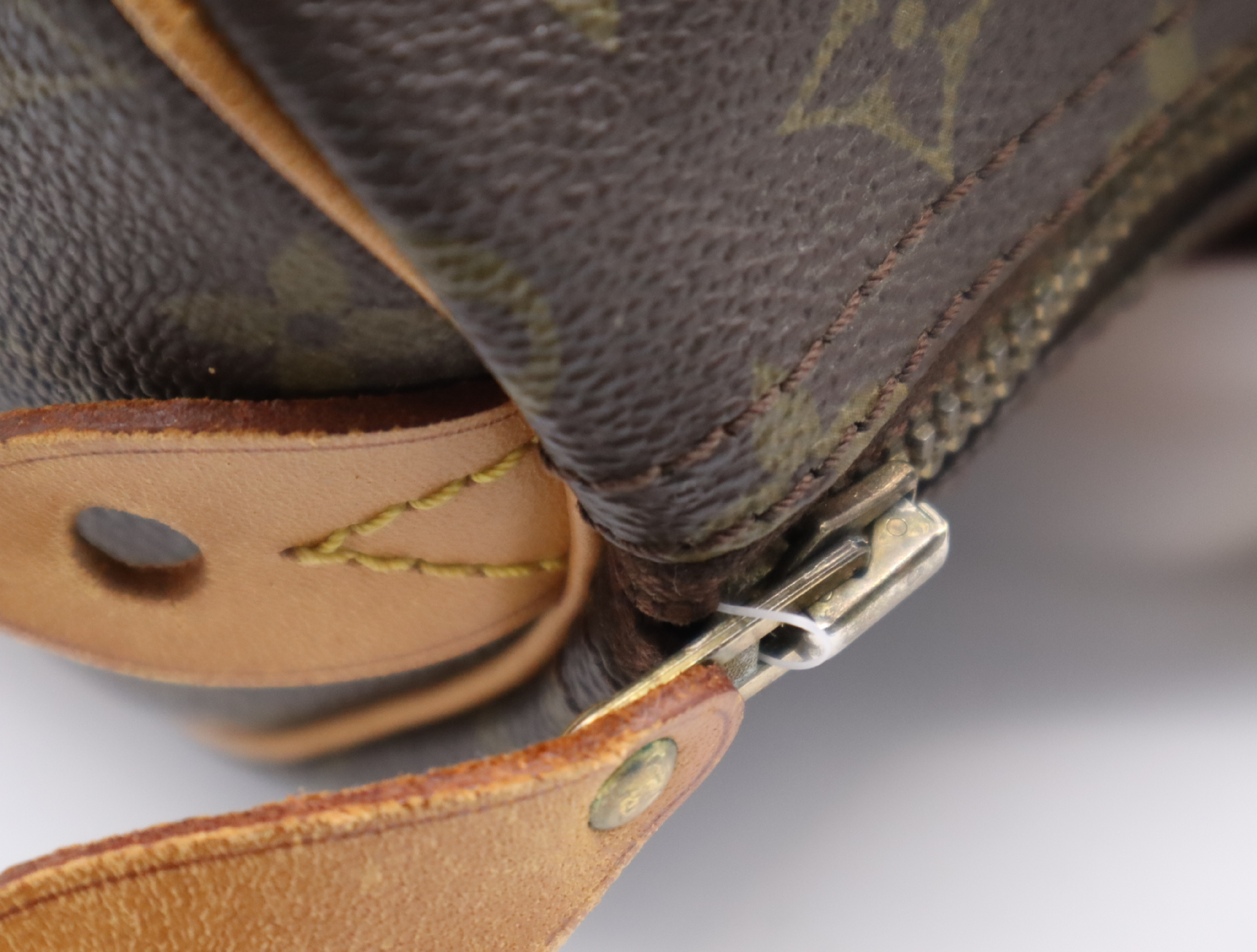 M41526 Monogram Speedy 30 Handbag — view 8