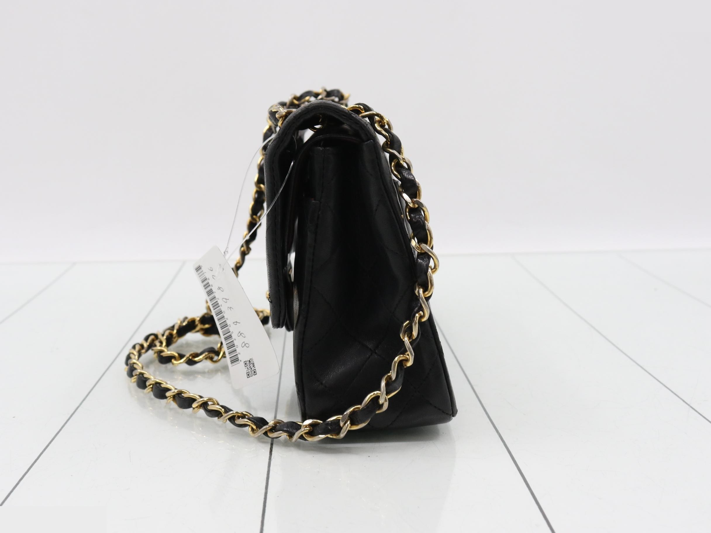 Matelassé (bag) - Shoulder bag — view 3
